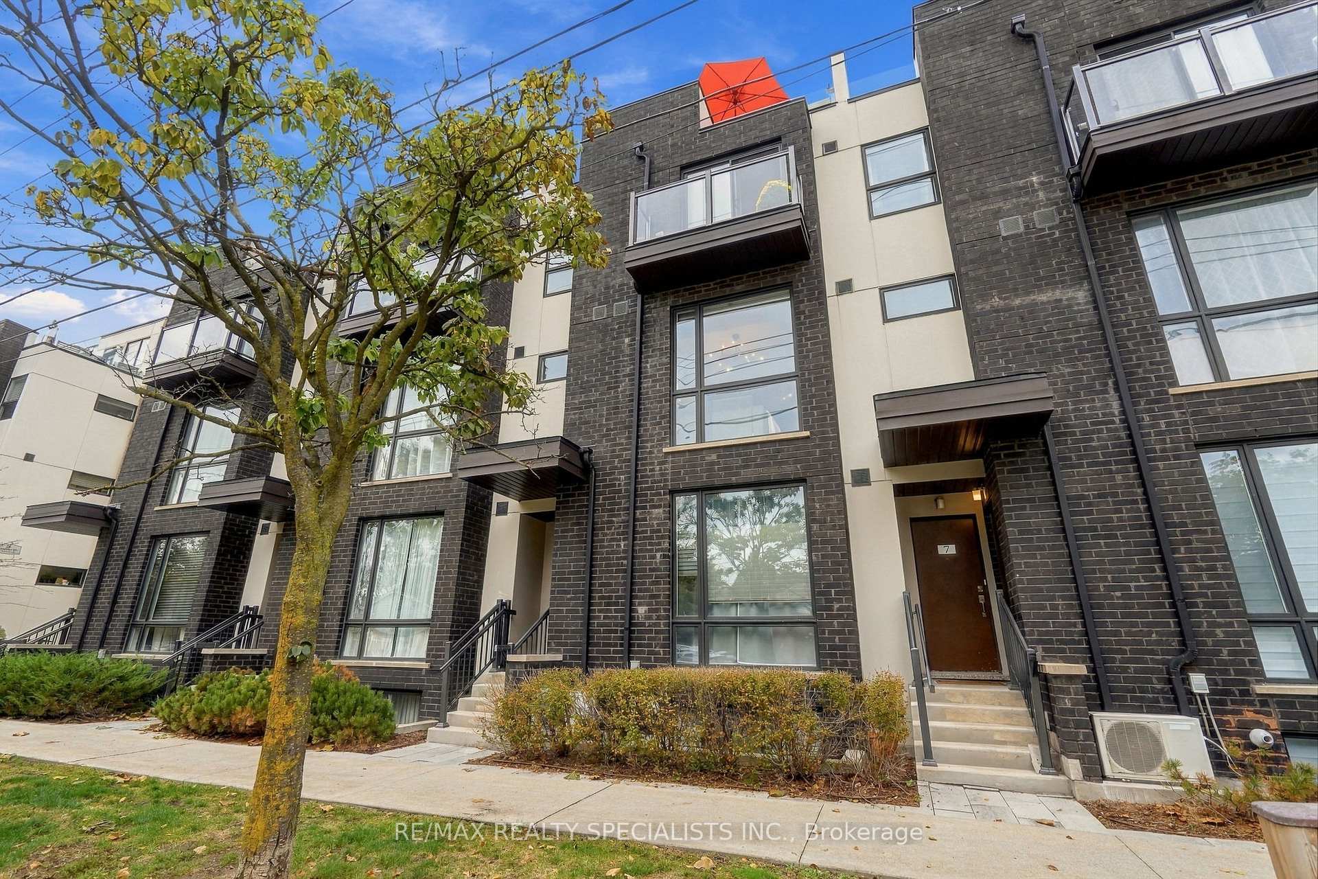 Photo 6 of Unit 5, 24 Fieldway Road, Etobicoke, Islington-City Centre West — HOMEH