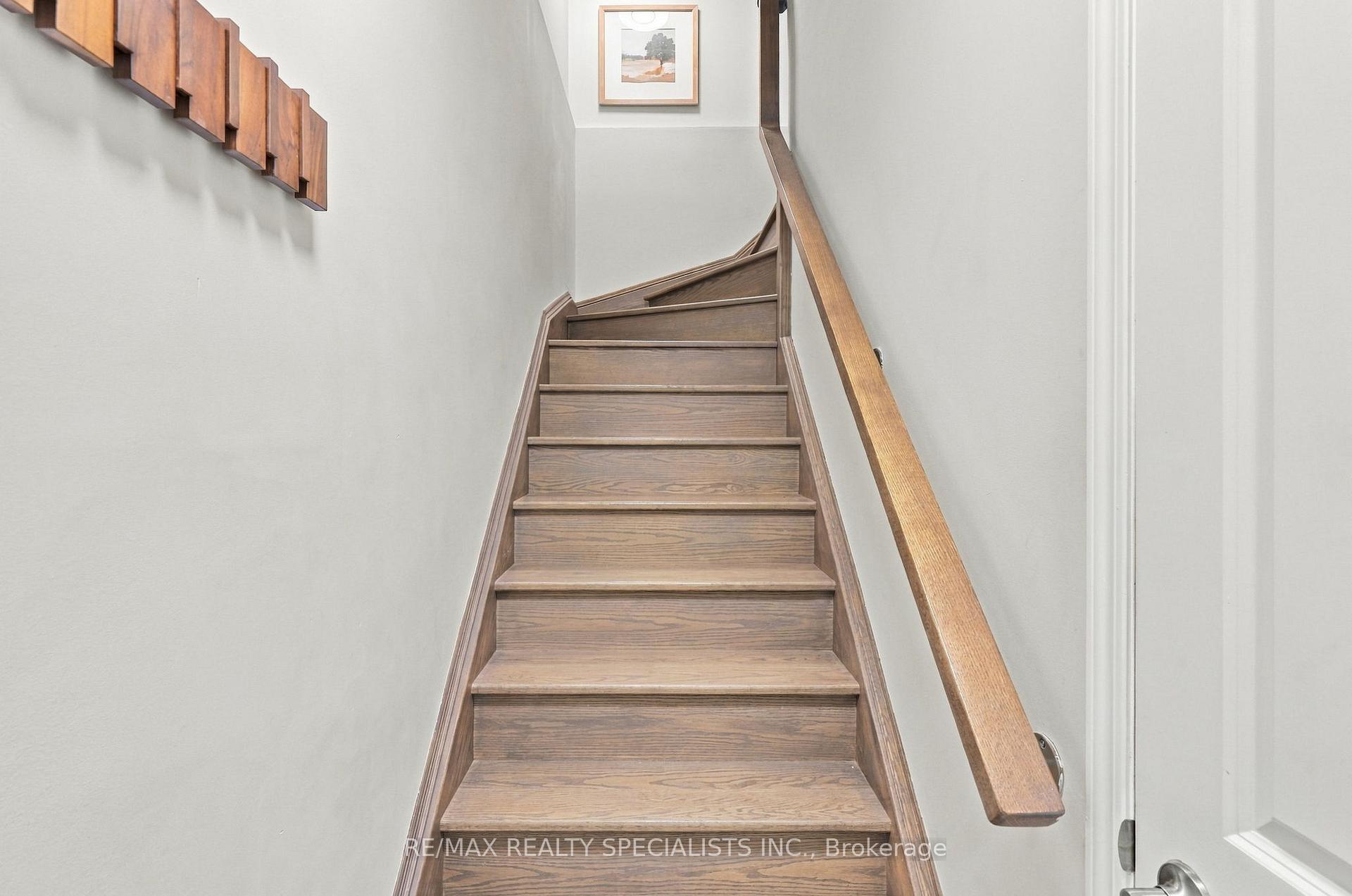 Photo 9 of Unit 5, 24 Fieldway Road, Etobicoke, Islington-City Centre West — HOMEH