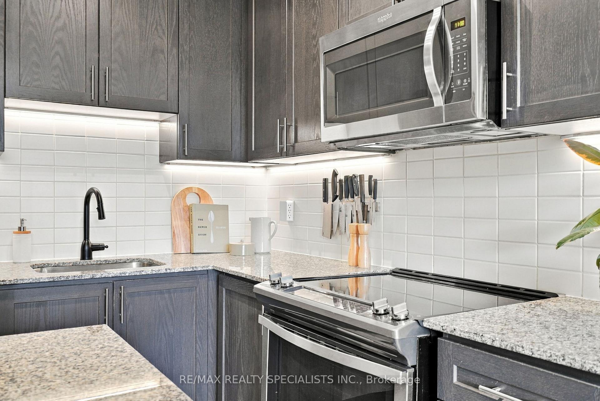 Photo 12 of Unit 5, 24 Fieldway Road, Etobicoke, Islington-City Centre West — HOMEH