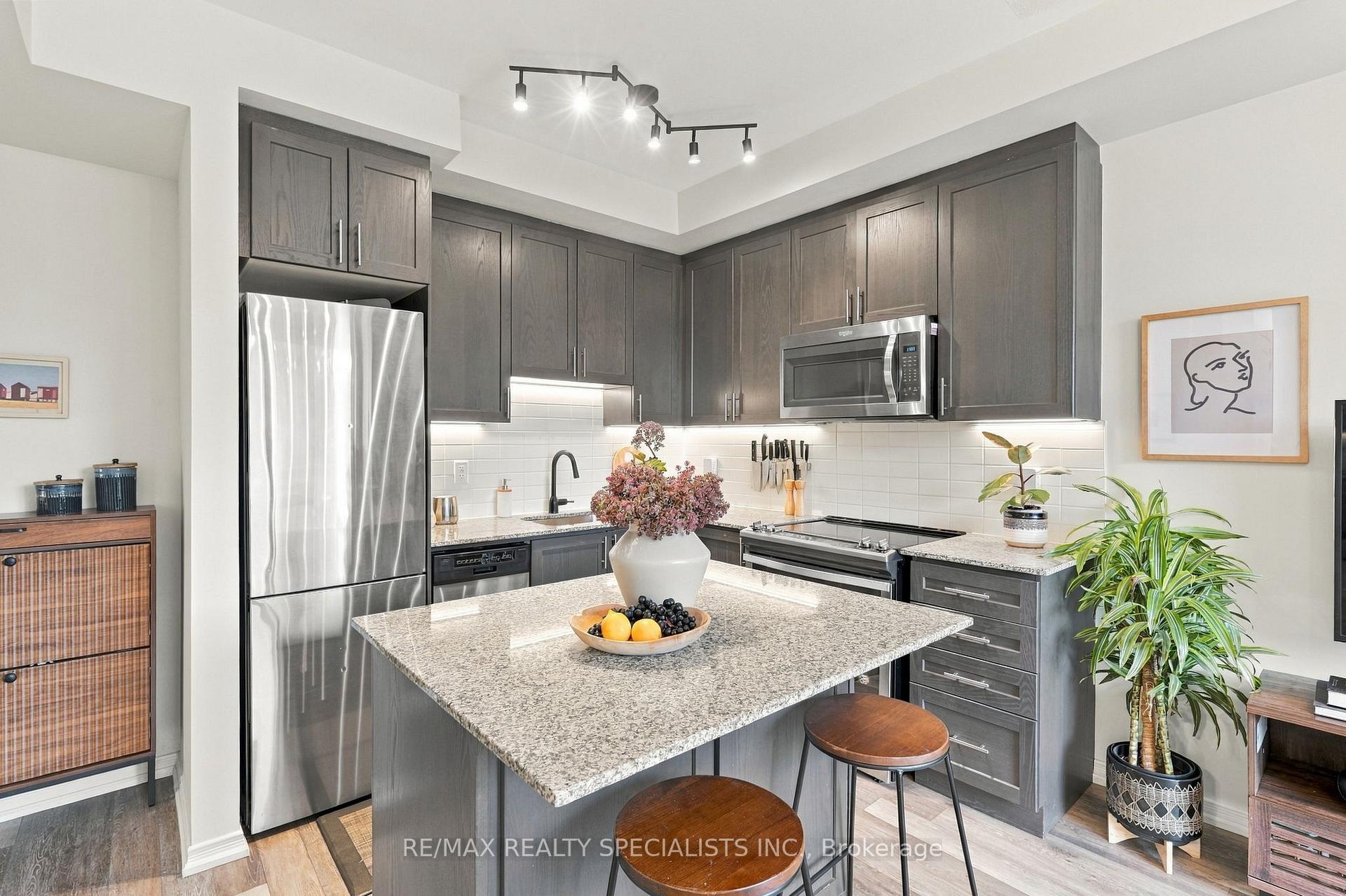 Photo 14 of Unit 5, 24 Fieldway Road, Etobicoke, Islington-City Centre West — HOMEH
