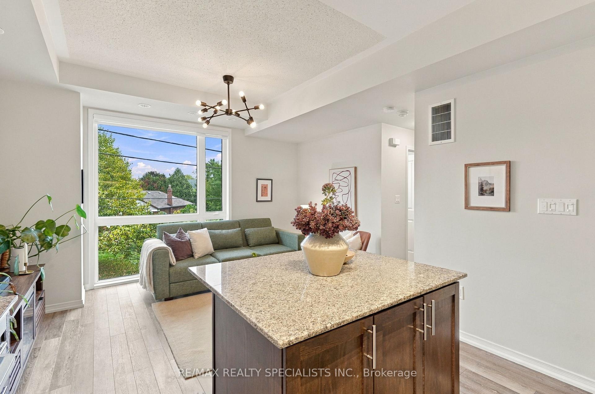 Photo 15 of Unit 5, 24 Fieldway Road, Etobicoke, Islington-City Centre West — HOMEH