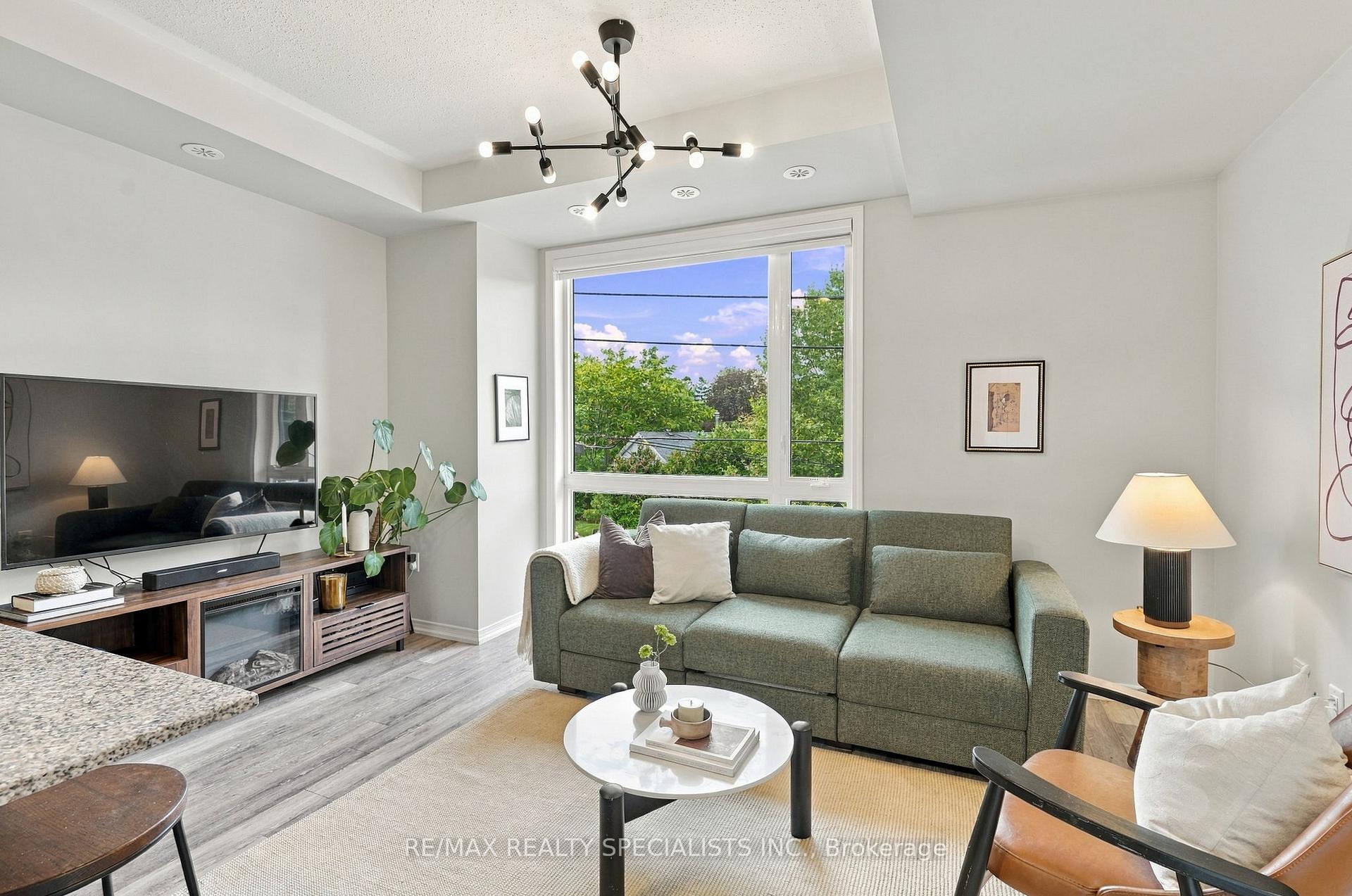 Photo 18 of Unit 5, 24 Fieldway Road, Etobicoke, Islington-City Centre West — HOMEH