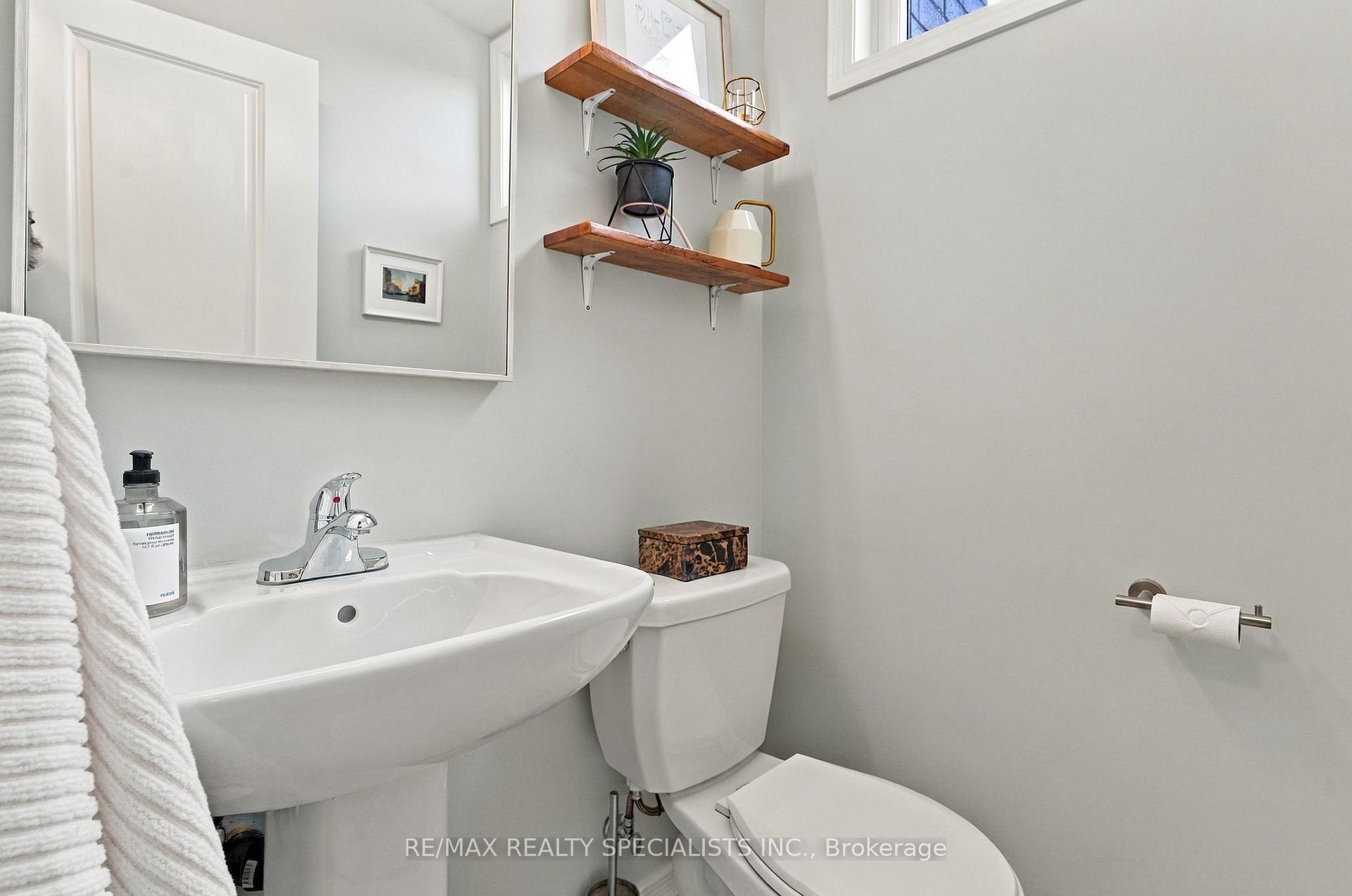 Photo 22 of Unit 5, 24 Fieldway Road, Etobicoke, Islington-City Centre West — HOMEH