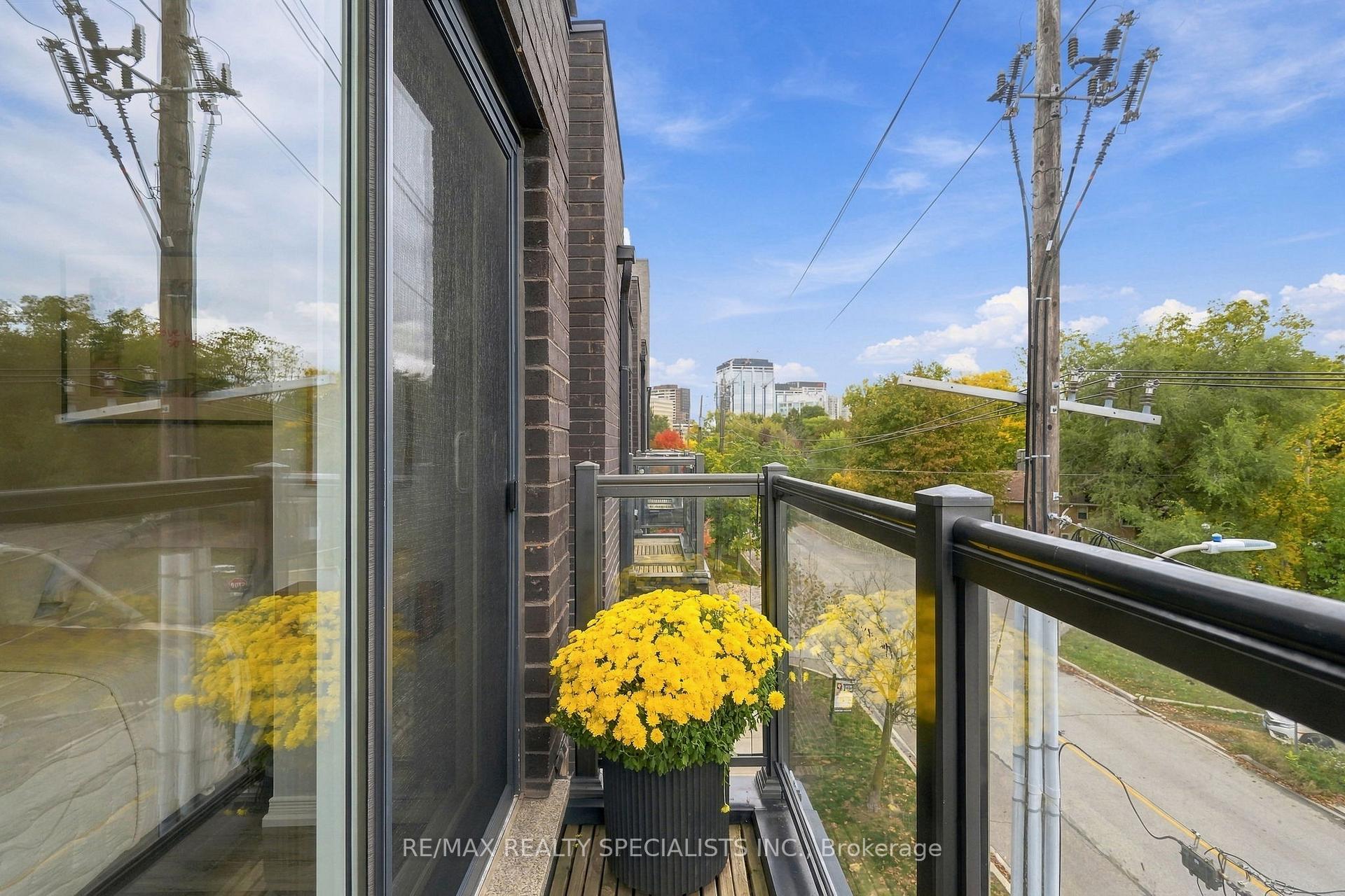 Photo 31 of Unit 5, 24 Fieldway Road, Etobicoke, Islington-City Centre West — HOMEH