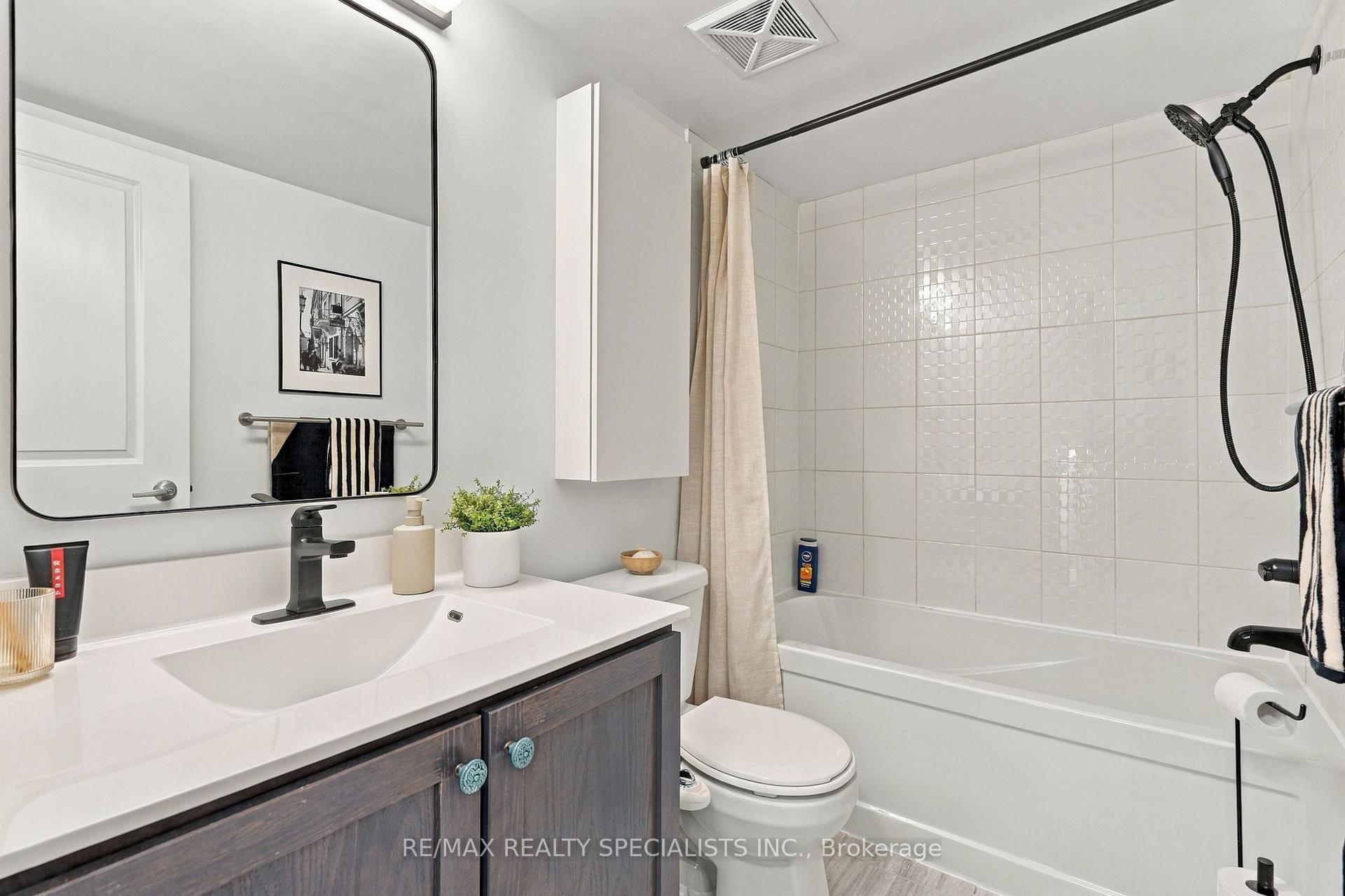 Photo 39 of Unit 5, 24 Fieldway Road, Etobicoke, Islington-City Centre West — HOMEH