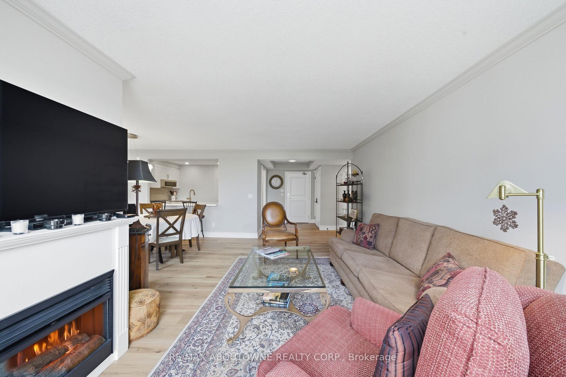 Photo 15 of Unit 606, 442 Maple Avenue, Burlington, Brant — HOMEH