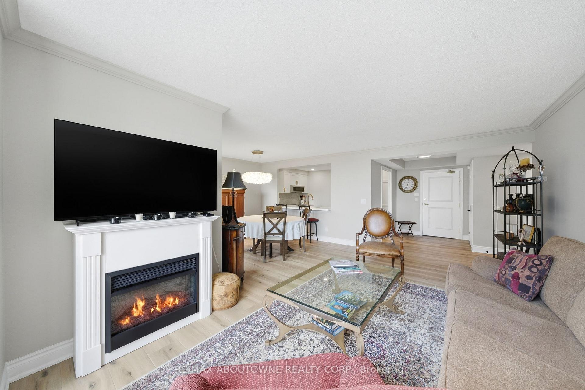 Photo 16 of Unit 606, 442 Maple Avenue, Burlington, Brant — HOMEH