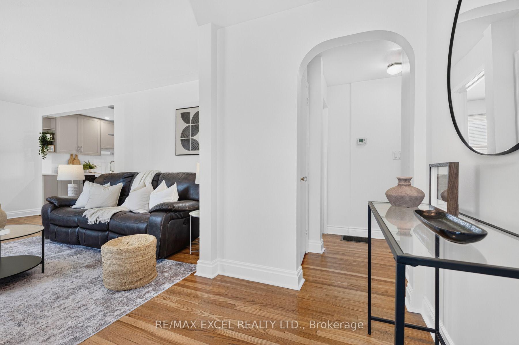 Photo 7 of 23 Kawartha Avenue, Oshawa, Lakeview — HOMEH