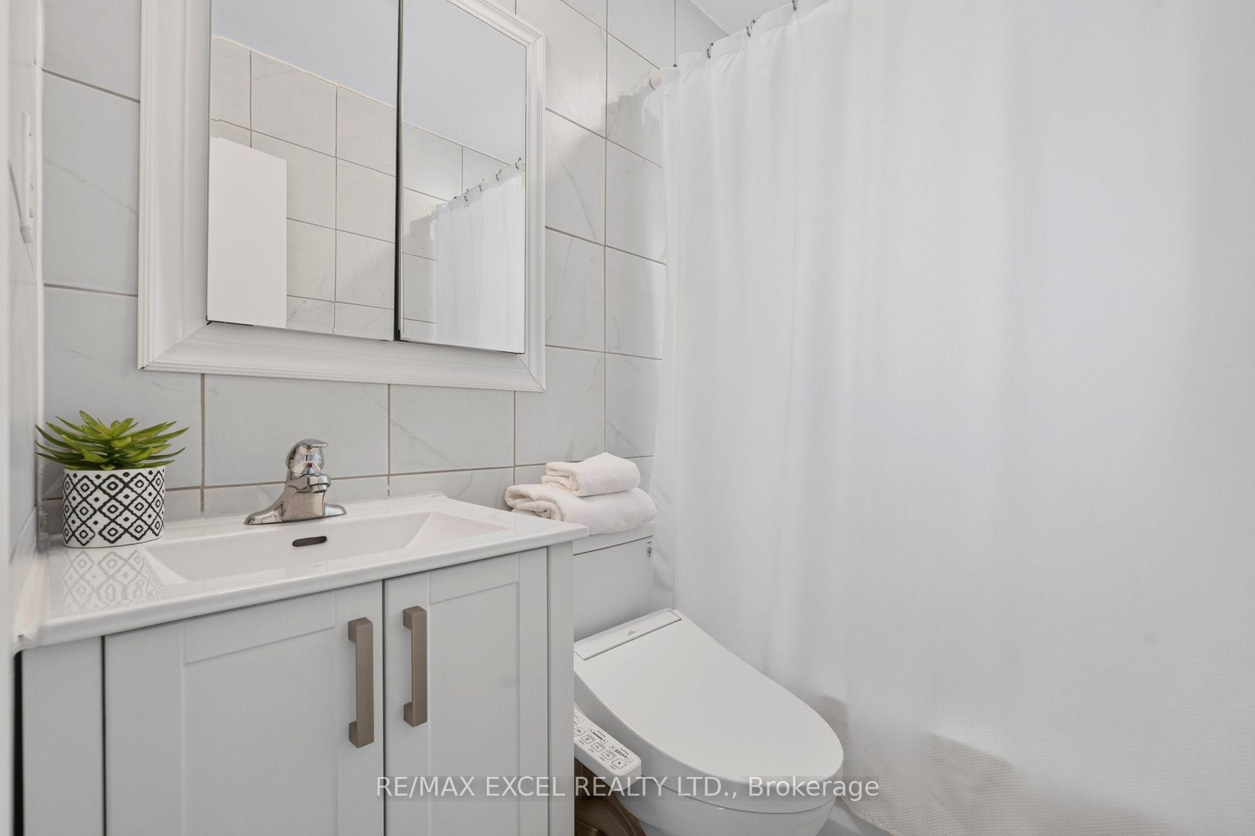 Photo 26 of 23 Kawartha Avenue, Oshawa, Lakeview — HOMEH