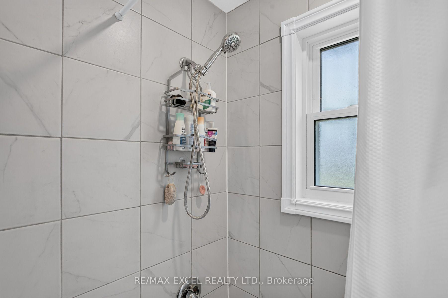 Photo 27 of 23 Kawartha Avenue, Oshawa, Lakeview — HOMEH
