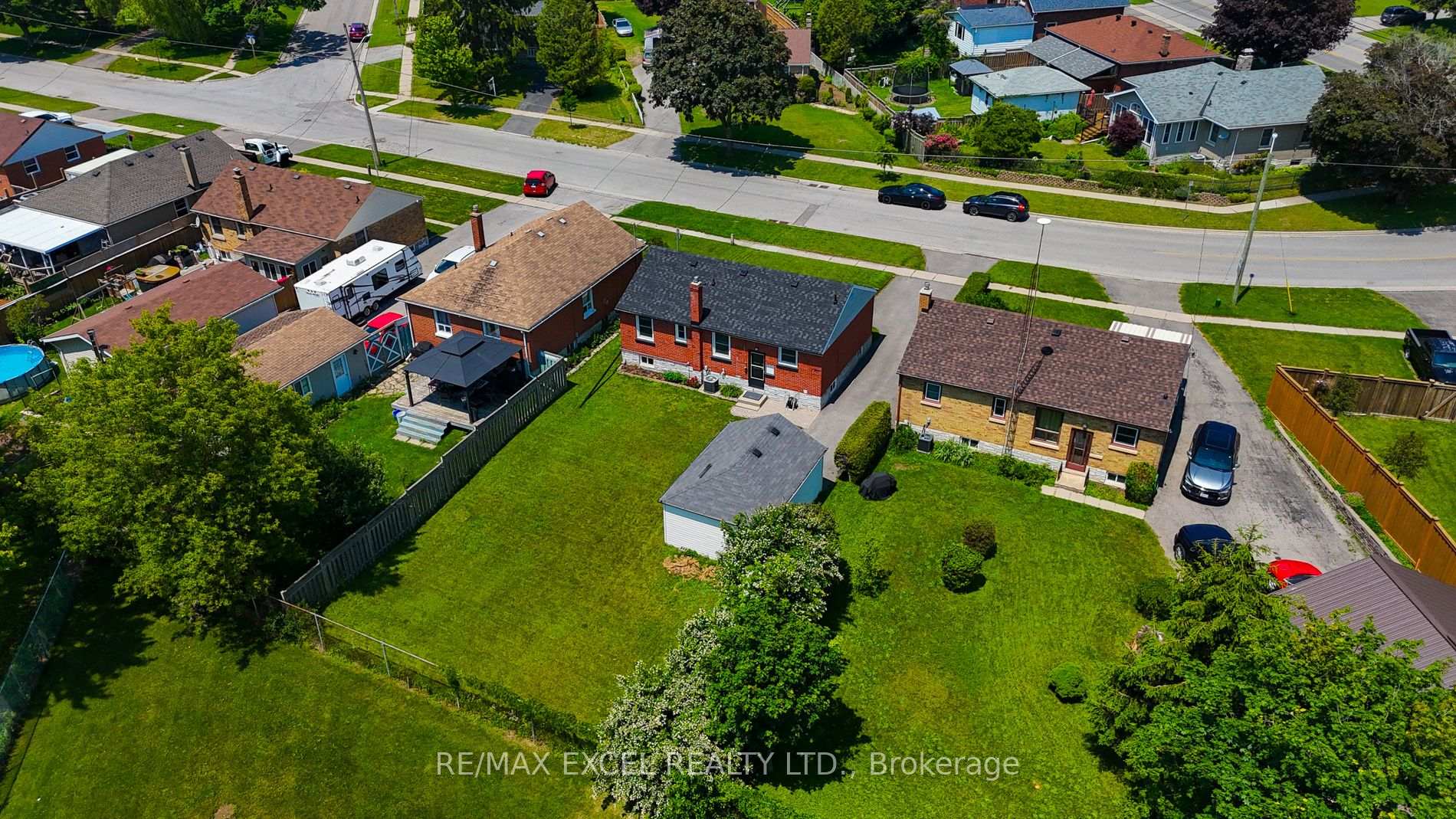 Photo 34 of 23 Kawartha Avenue, Oshawa, Lakeview — HOMEH