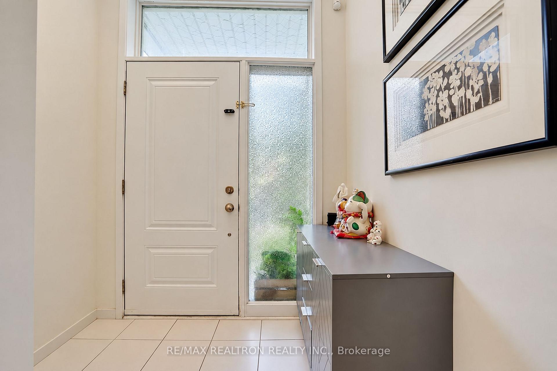 Photo 4 of 57 Armillo Place, Markham, Wismer — HOMEH