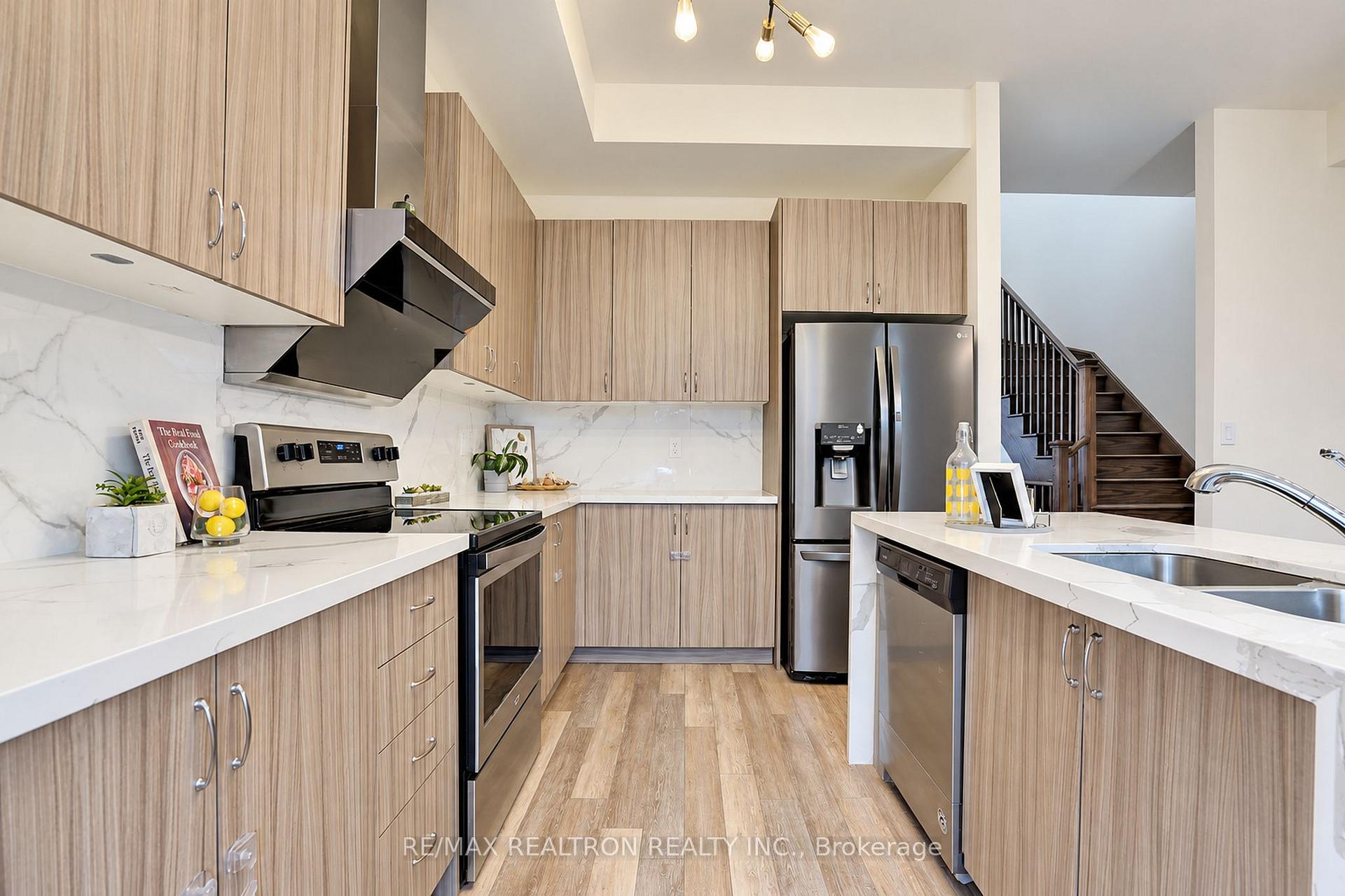 Photo 18 of 57 Armillo Place, Markham, Wismer — HOMEH