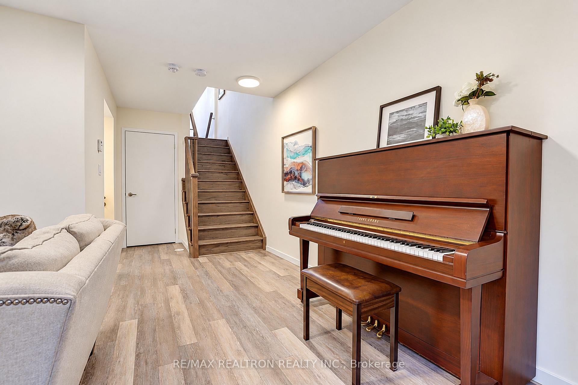 Photo 34 of 57 Armillo Place, Markham, Wismer — HOMEH