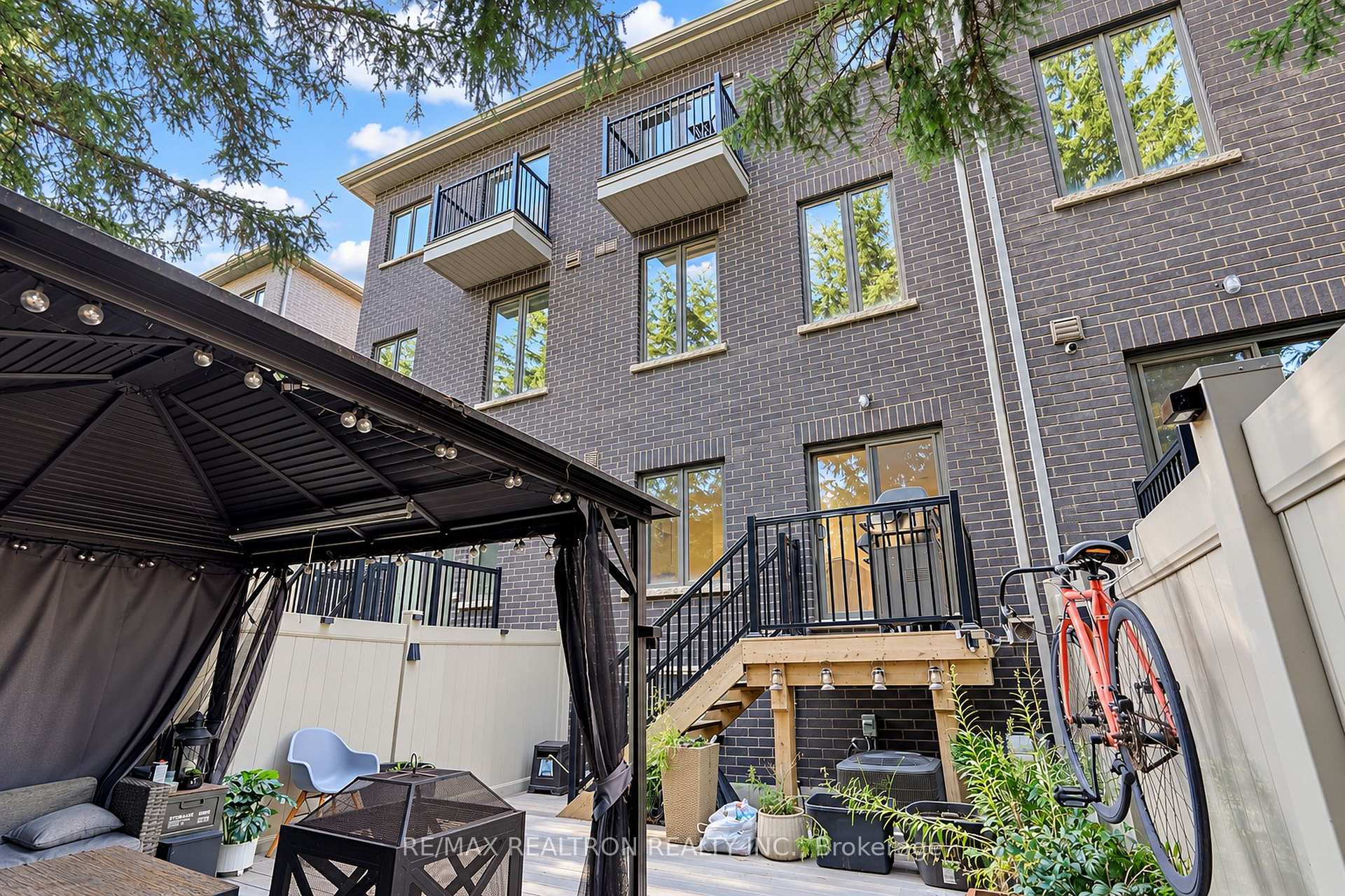 Photo 43 of 57 Armillo Place, Markham, Wismer — HOMEH
