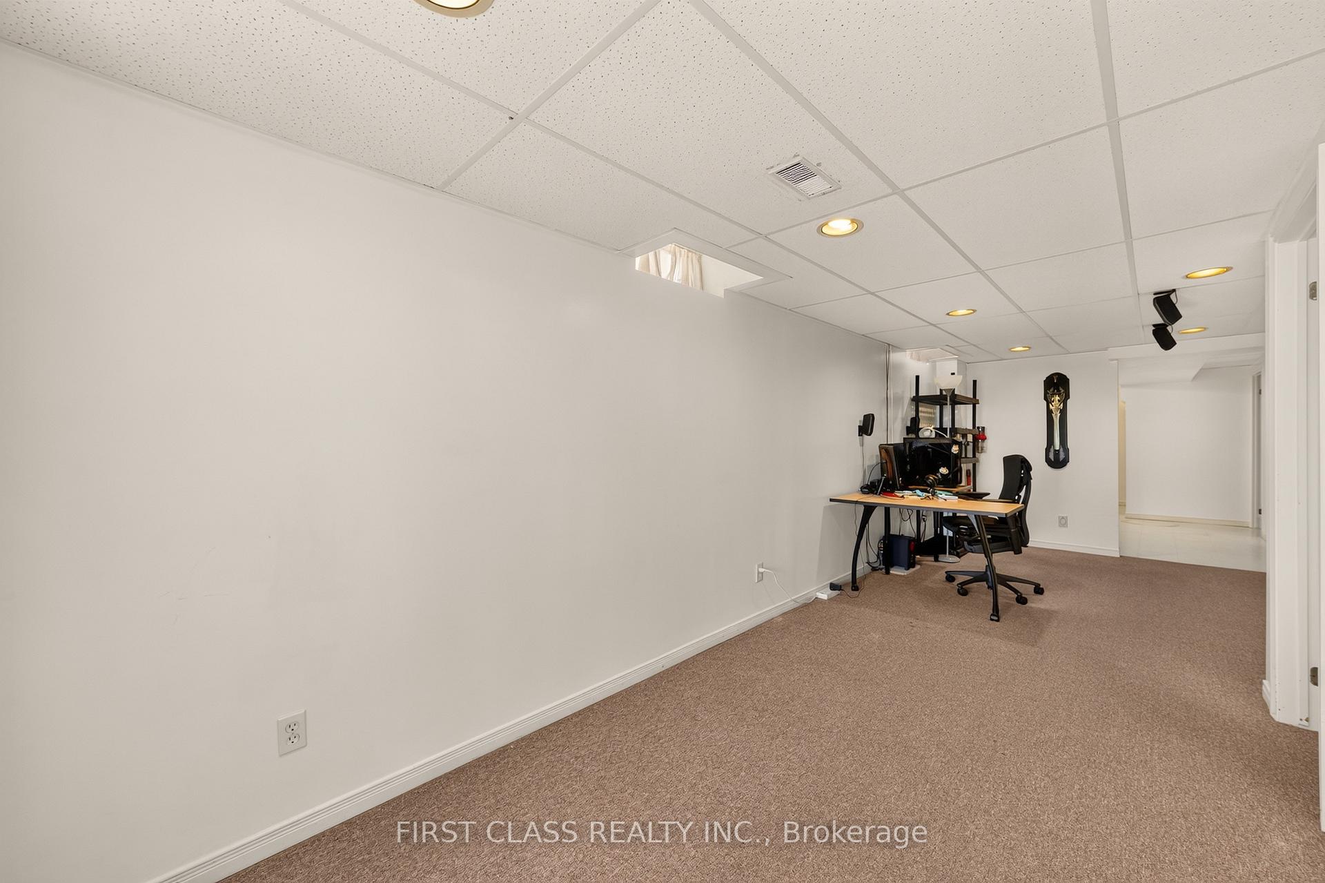 Photo 35 of 38 Pacific Wind Crescent, Brampton, Sandringham-Wellington — HOMEH
