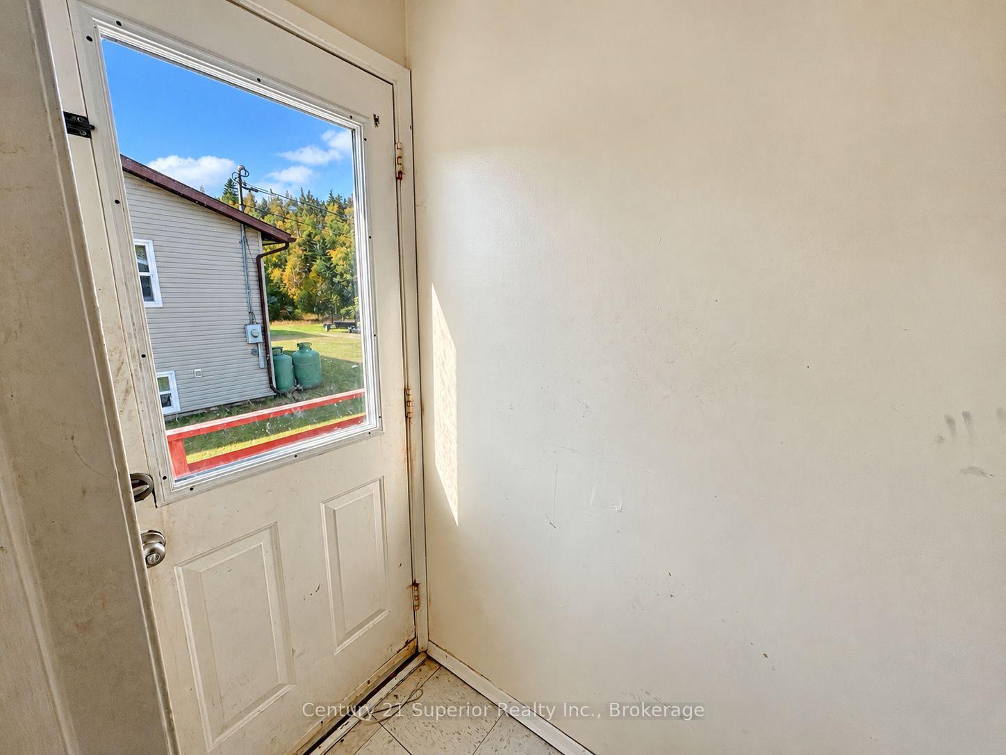 Photo 21 of 107 Simon Street, Schreiber — HOMEH
