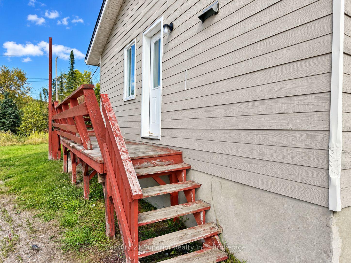Photo 34 of 107 Simon Street, Schreiber — HOMEH