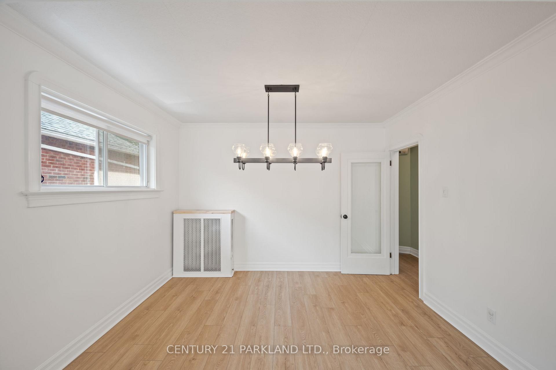 Photo 9 of 6 Roblin Avenue, Toronto, East York — HOMEH