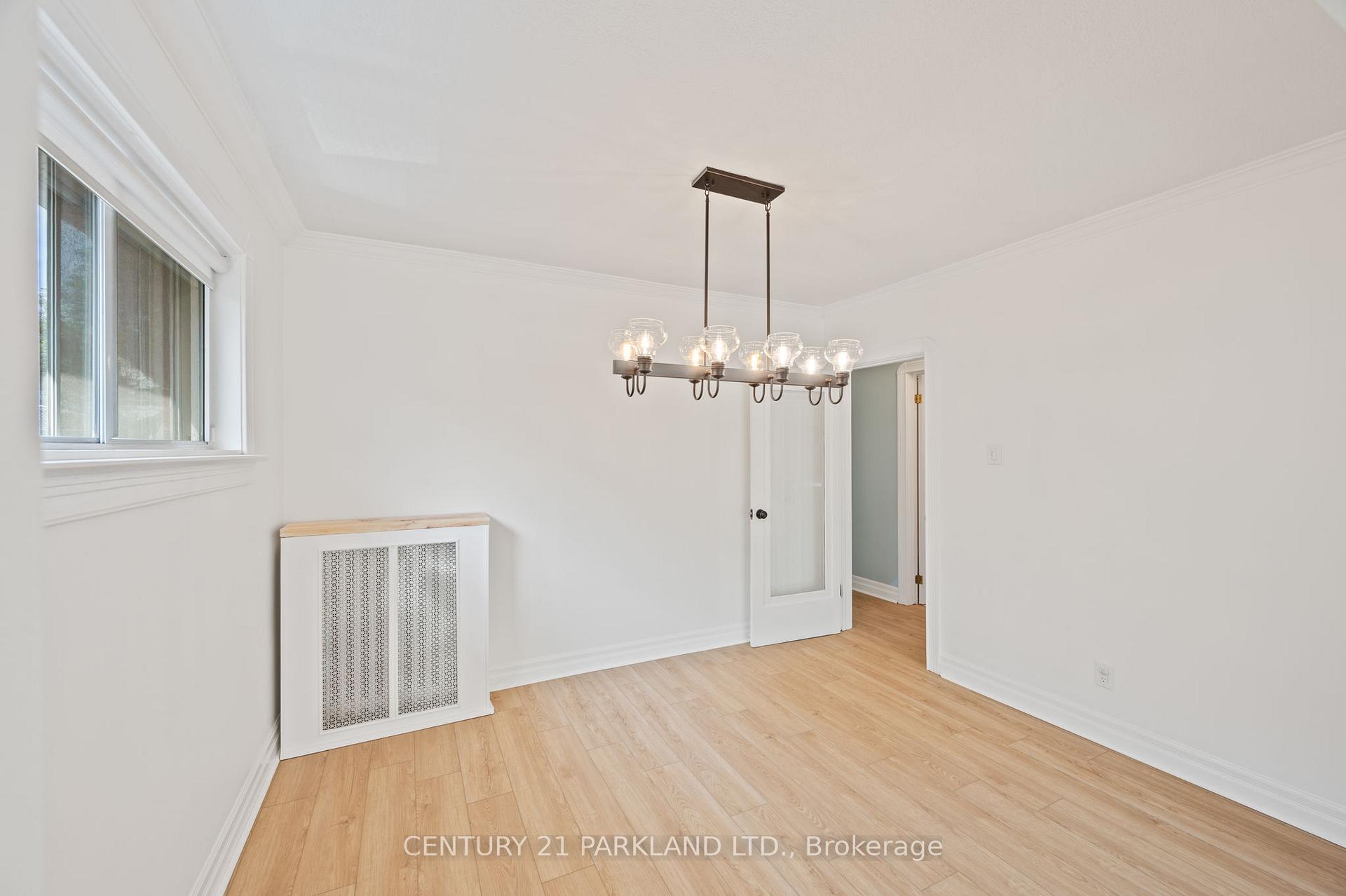 Photo 10 of 6 Roblin Avenue, Toronto, East York — HOMEH