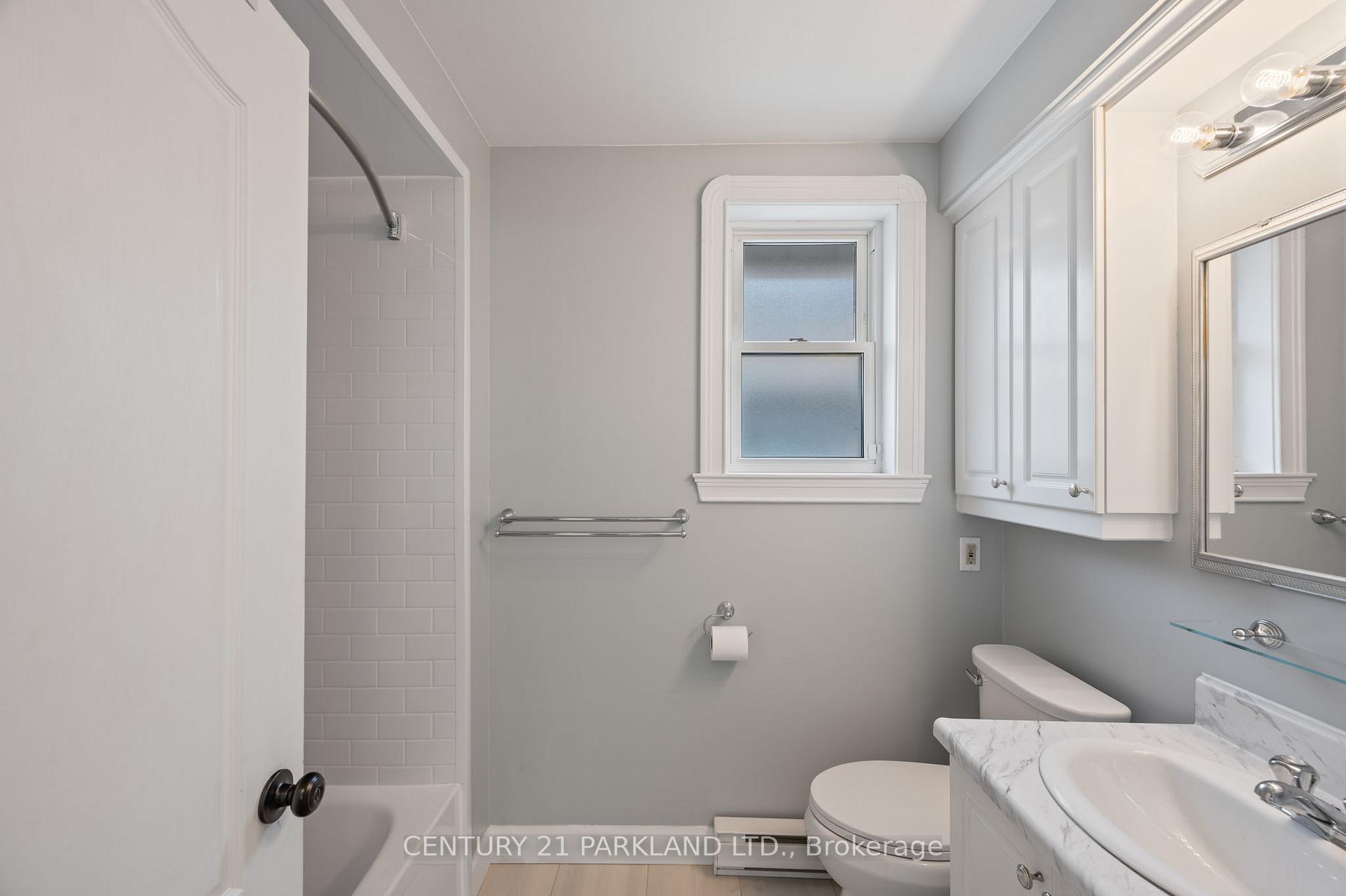 Photo 17 of 6 Roblin Avenue, Toronto, East York — HOMEH