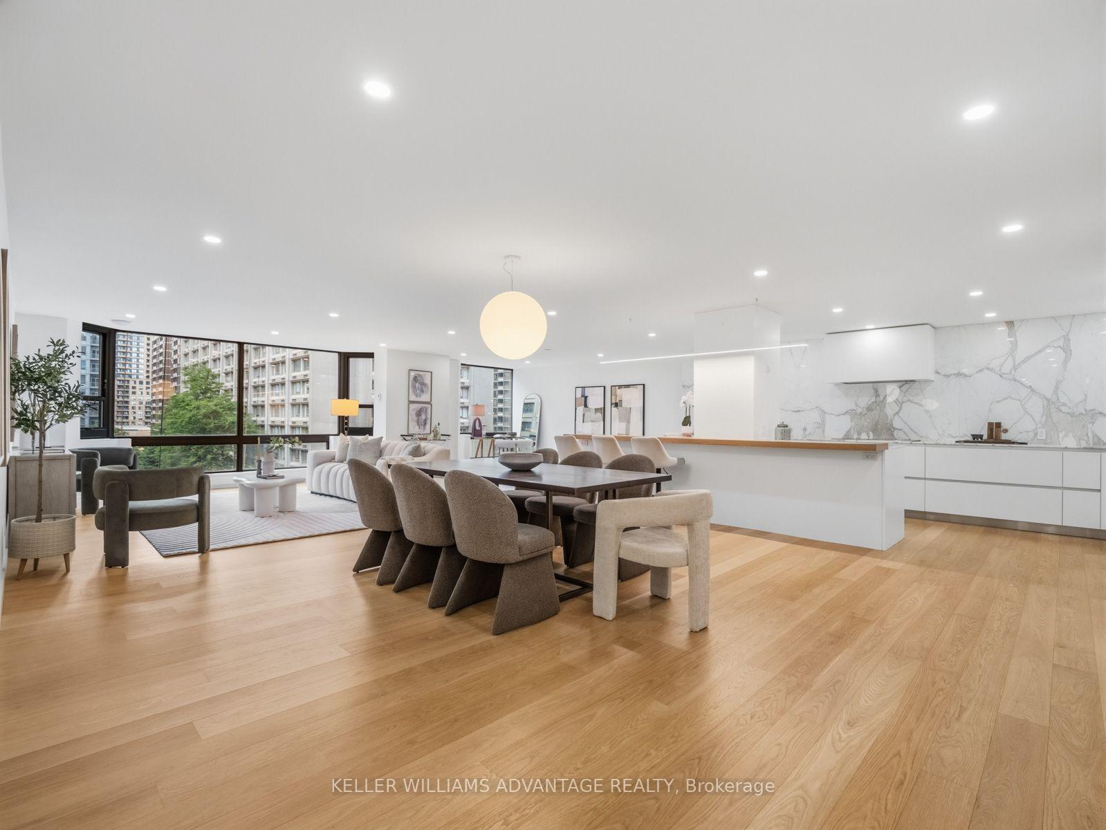 Photo 1 of Unit 1002, 1166 Bay Street, Toronto, Bay Street Corridor — HOMEH