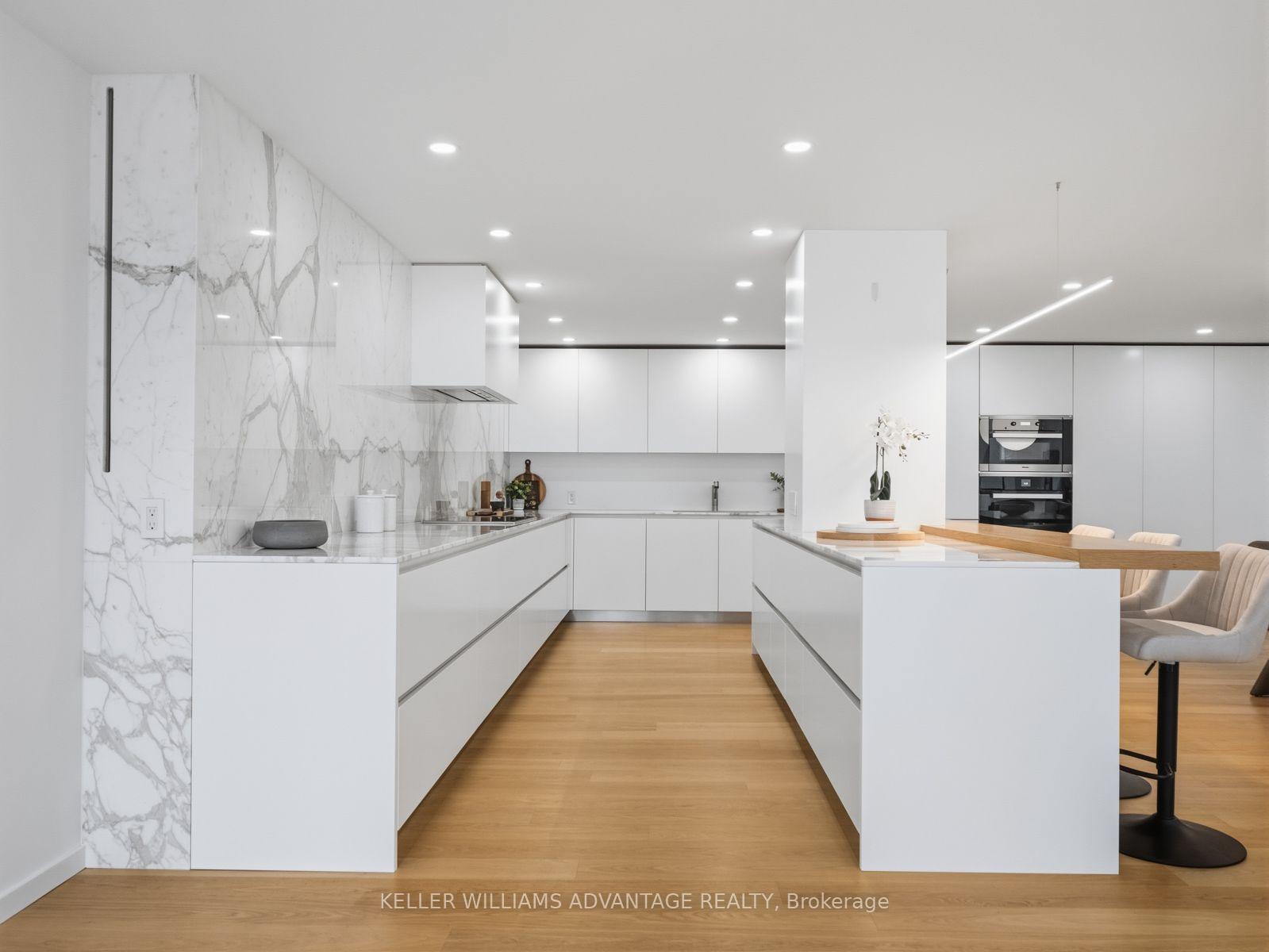 Photo 8 of Unit 1002, 1166 Bay Street, Toronto, Bay Street Corridor — HOMEH