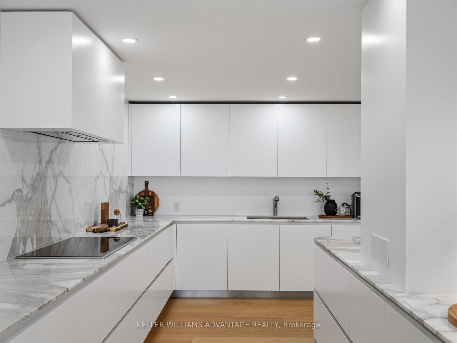 Photo 9 of Unit 1002, 1166 Bay Street, Toronto, Bay Street Corridor — HOMEH