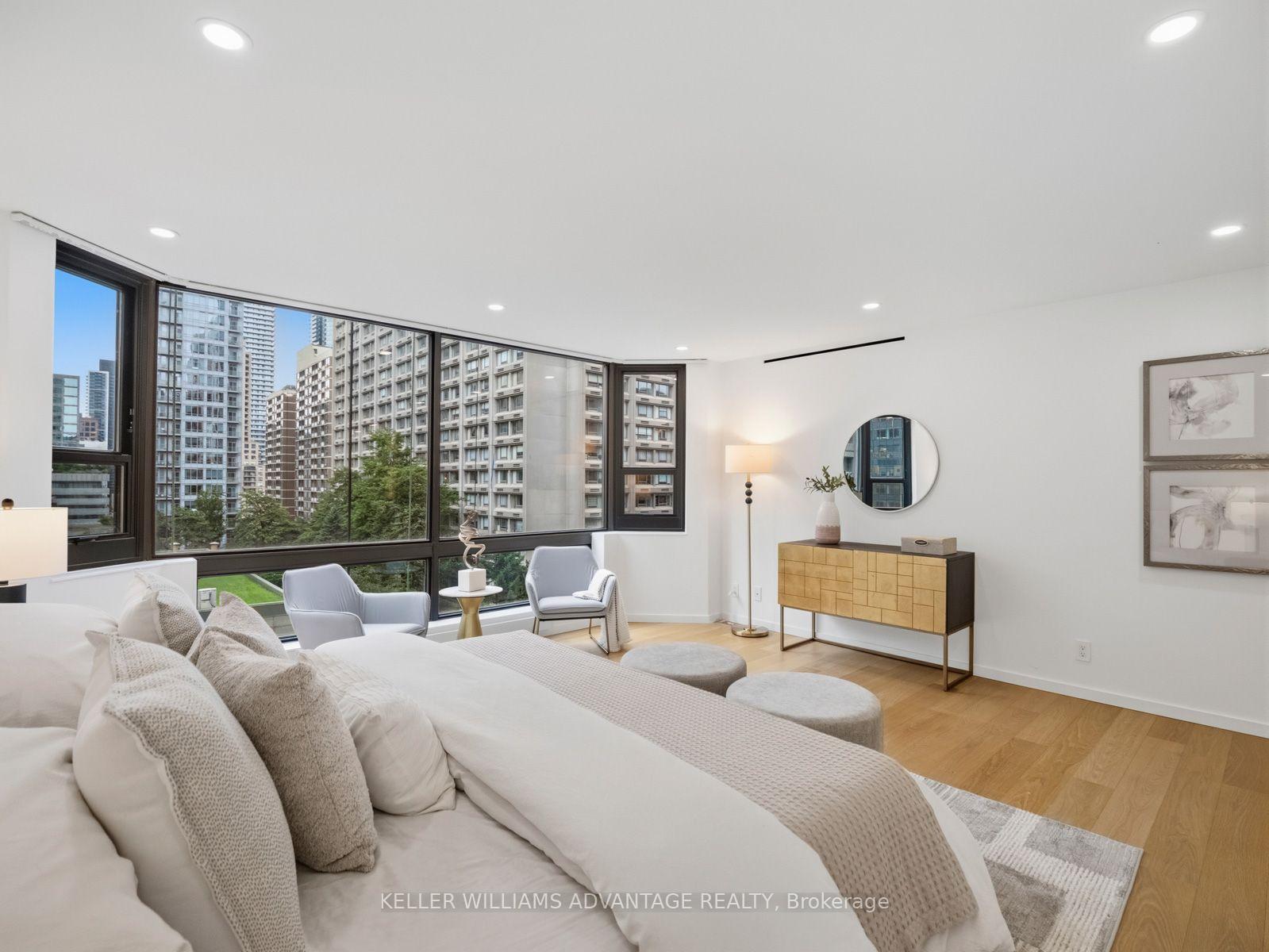 Photo 23 of Unit 1002, 1166 Bay Street, Toronto, Bay Street Corridor — HOMEH