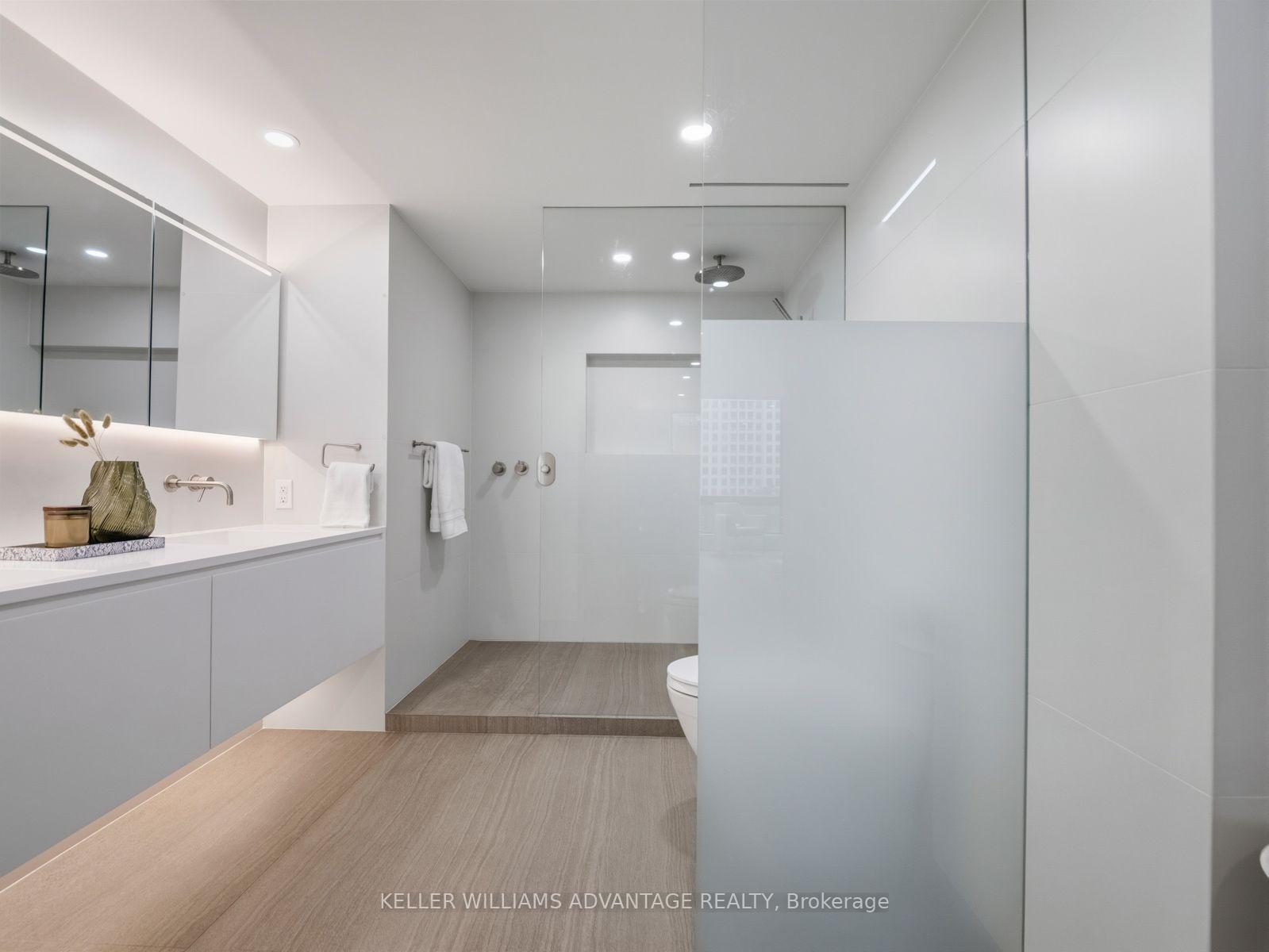Photo 26 of Unit 1002, 1166 Bay Street, Toronto, Bay Street Corridor — HOMEH