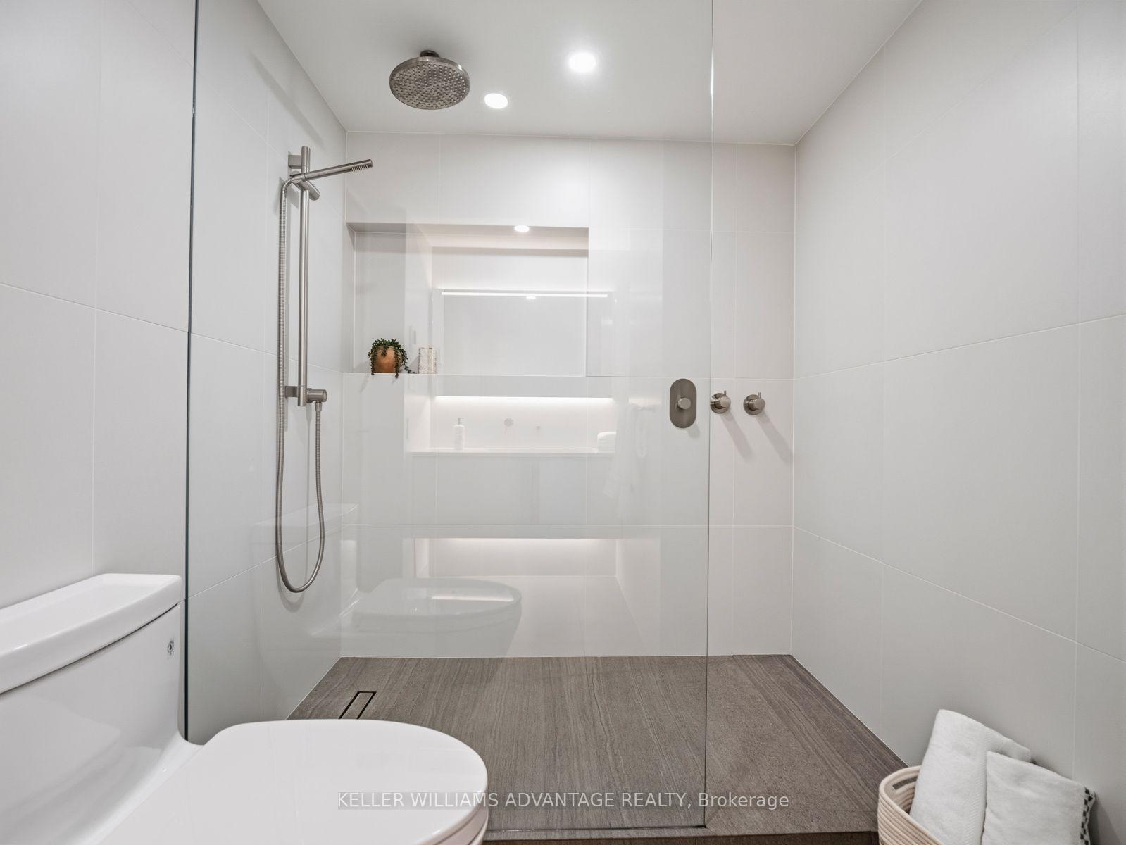 Photo 35 of Unit 1002, 1166 Bay Street, Toronto, Bay Street Corridor — HOMEH