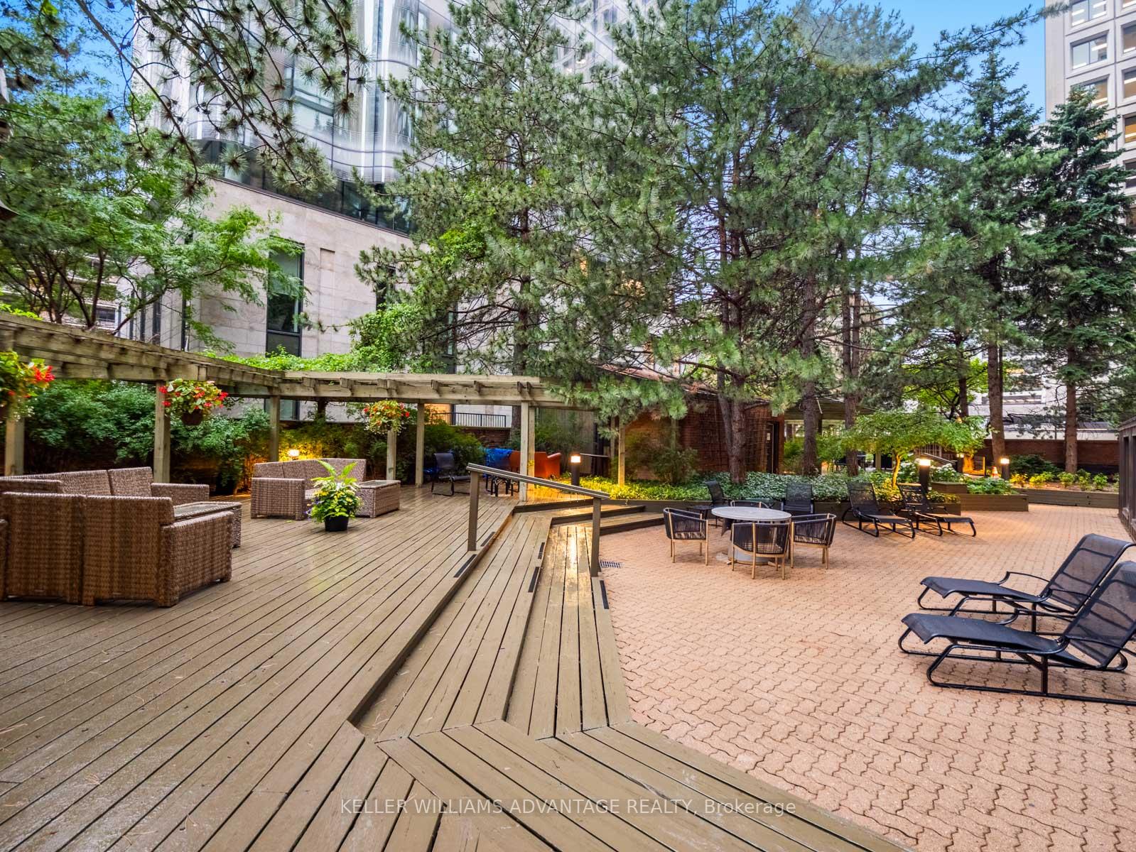 Photo 37 of Unit 1002, 1166 Bay Street, Toronto, Bay Street Corridor — HOMEH