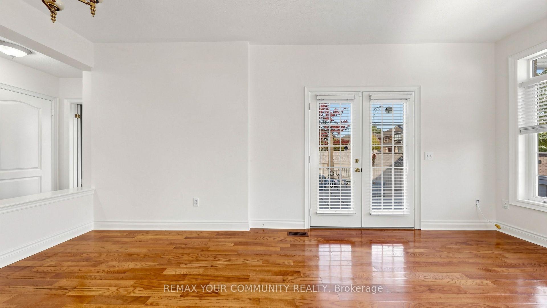 Photo 13 of 45 Manorwood Drive, Markham, Berczy — HOMEH