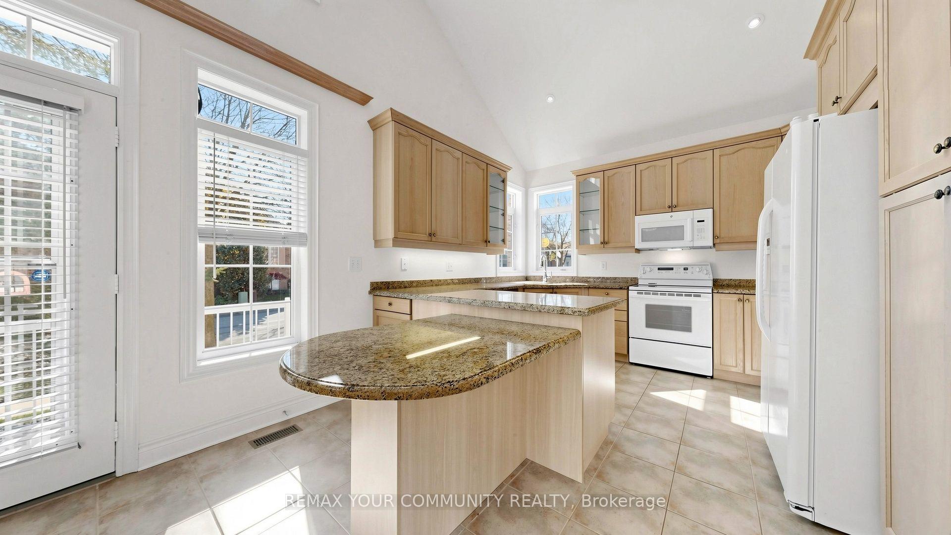 Photo 22 of 45 Manorwood Drive, Markham, Berczy — HOMEH