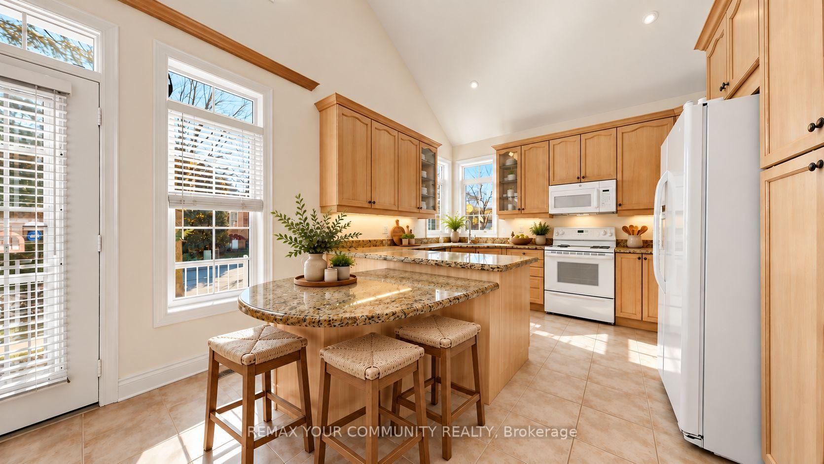 Photo 24 of 45 Manorwood Drive, Markham, Berczy — HOMEH