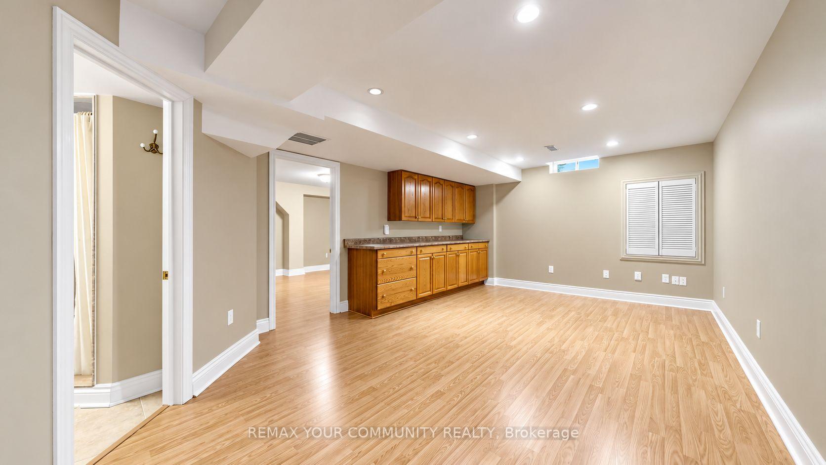 Photo 25 of 45 Manorwood Drive, Markham, Berczy — HOMEH