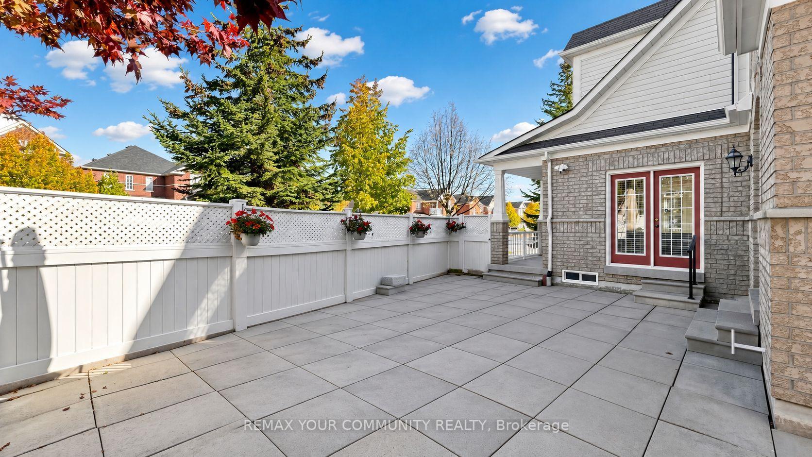 Photo 34 of 45 Manorwood Drive, Markham, Berczy — HOMEH