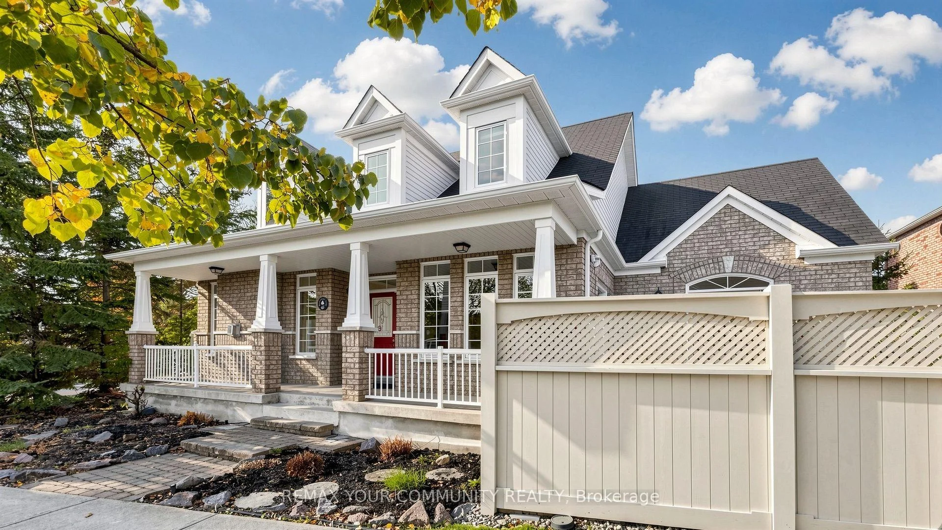 Photo 2 of 45 Manorwood Drive, Markham, Berczy — HOMEH