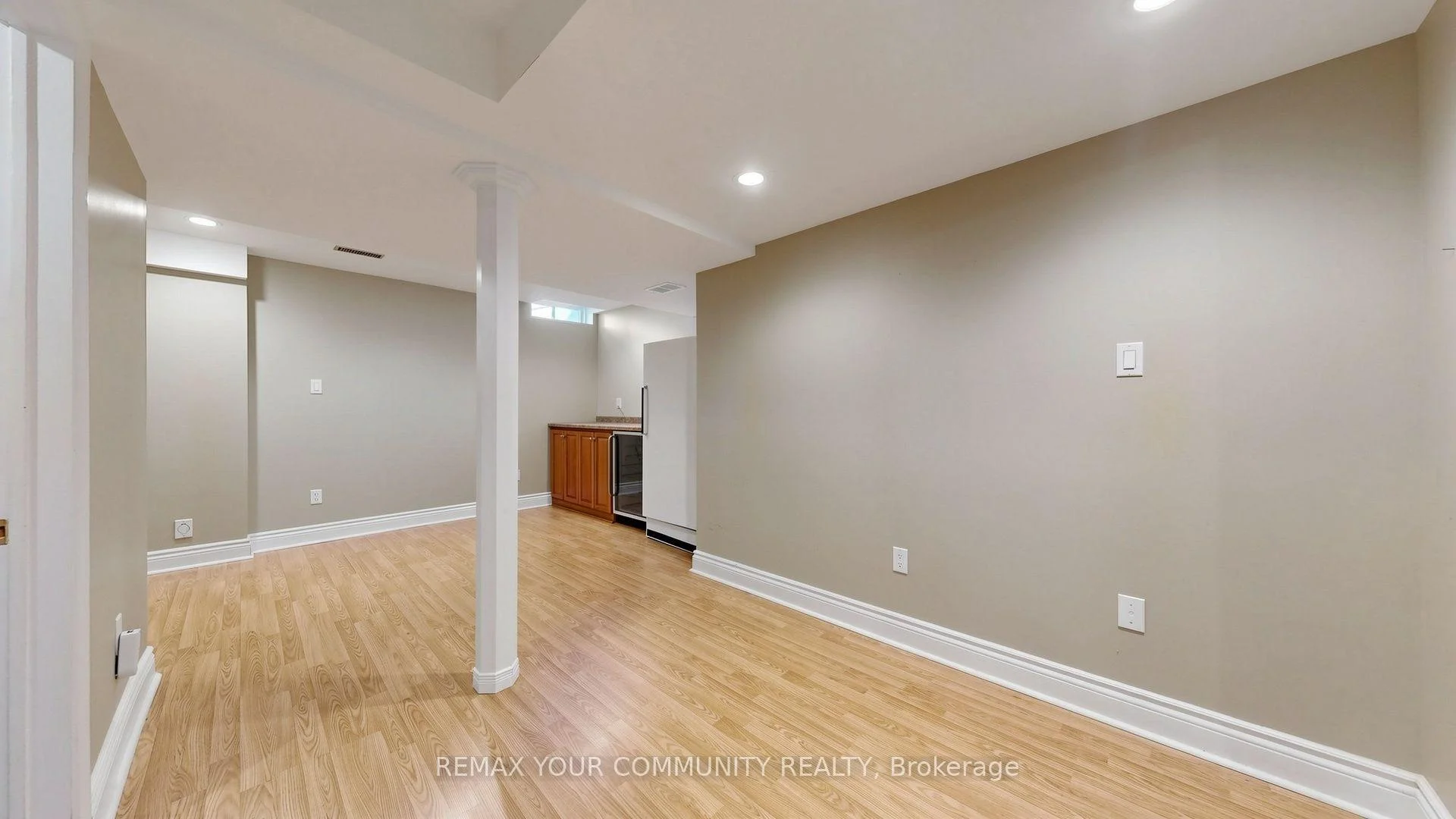Photo 41 of 45 Manorwood Drive, Markham, Berczy — HOMEH