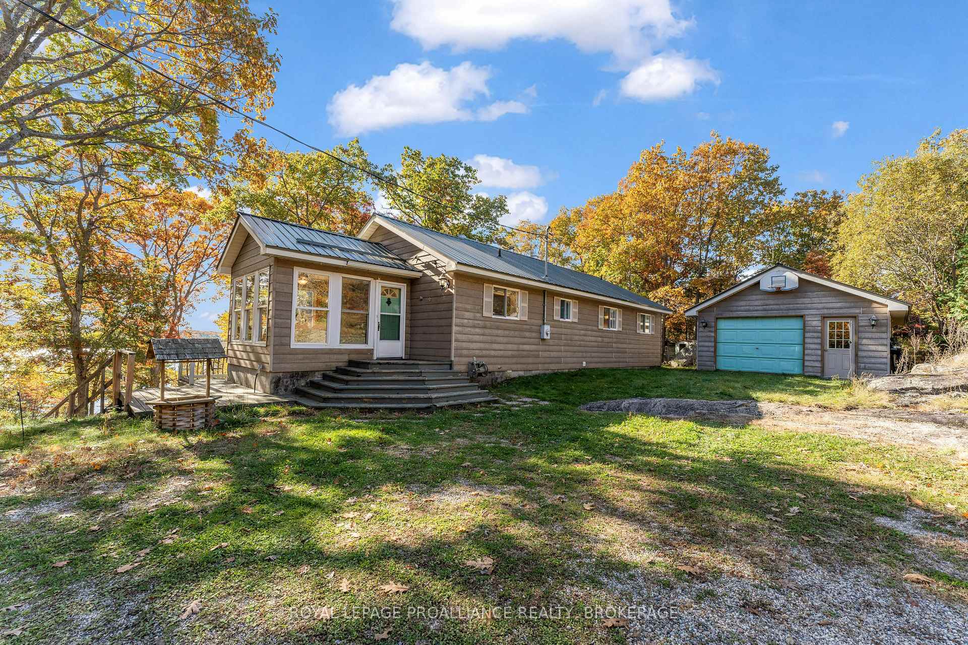 Photo 3 of 2089 Crow Lake Road, Frontenac, Frontenac Centre — HOMEH