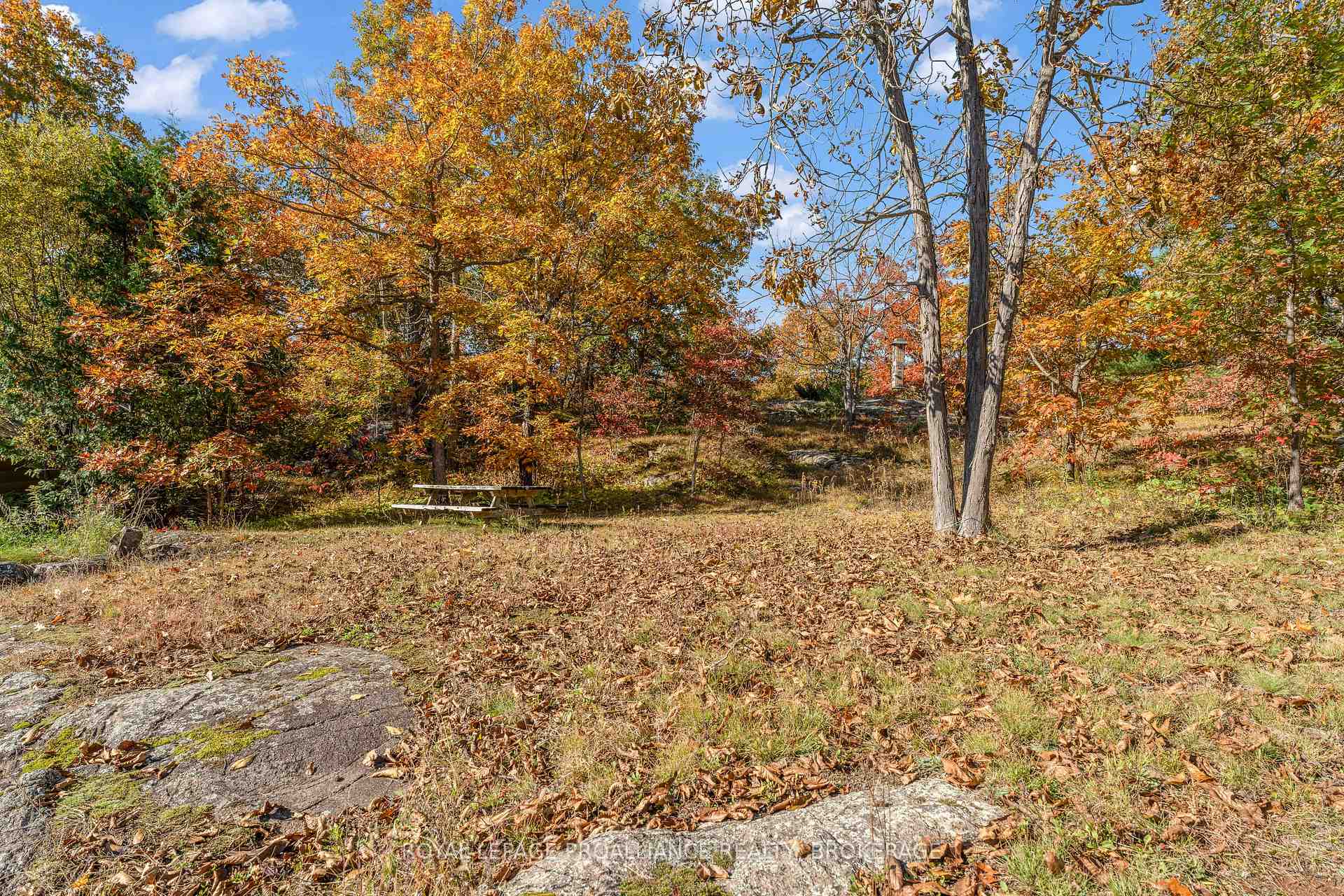 Photo 35 of 2089 Crow Lake Road, Frontenac, Frontenac Centre — HOMEH