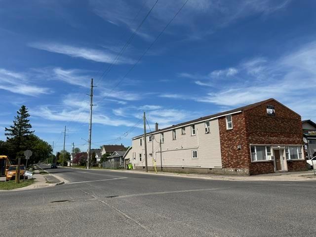 Photo 2 of 254 Wallace Terrace, Sault Ste Marie, Ward 4 — HOMEH