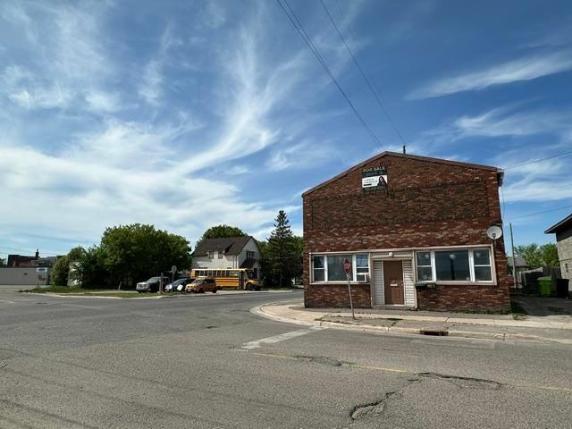 Photo 17 of 254 Wallace Terrace, Sault Ste Marie, Ward 4 — HOMEH