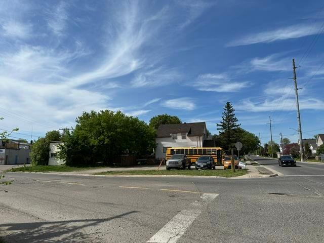 Photo 21 of 254 Wallace Terrace, Sault Ste Marie, Ward 4 — HOMEH