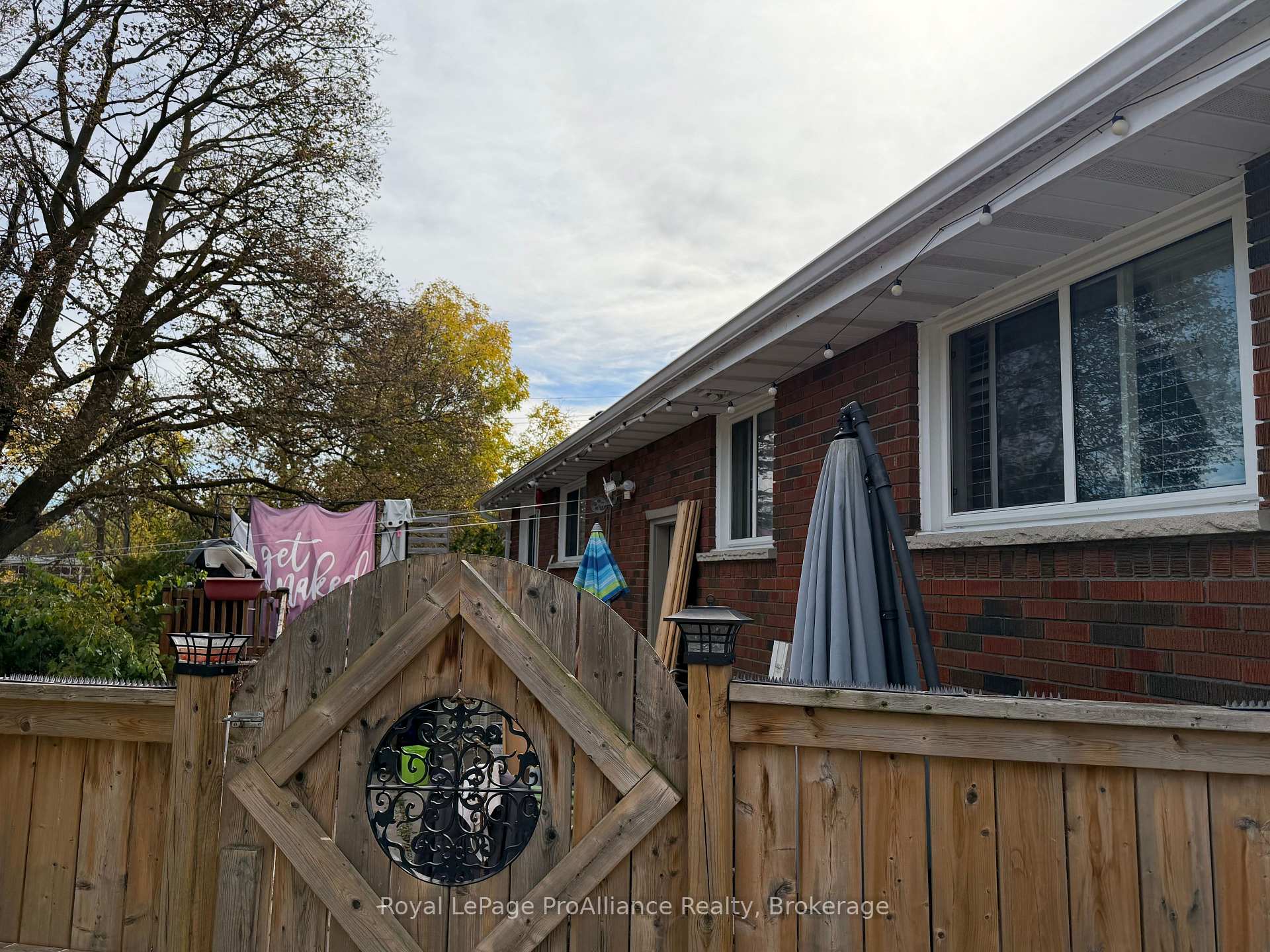 Photo 11 of 854 Barnardo Avenue, Peterborough, Northcrest Ward 5 — HOMEH