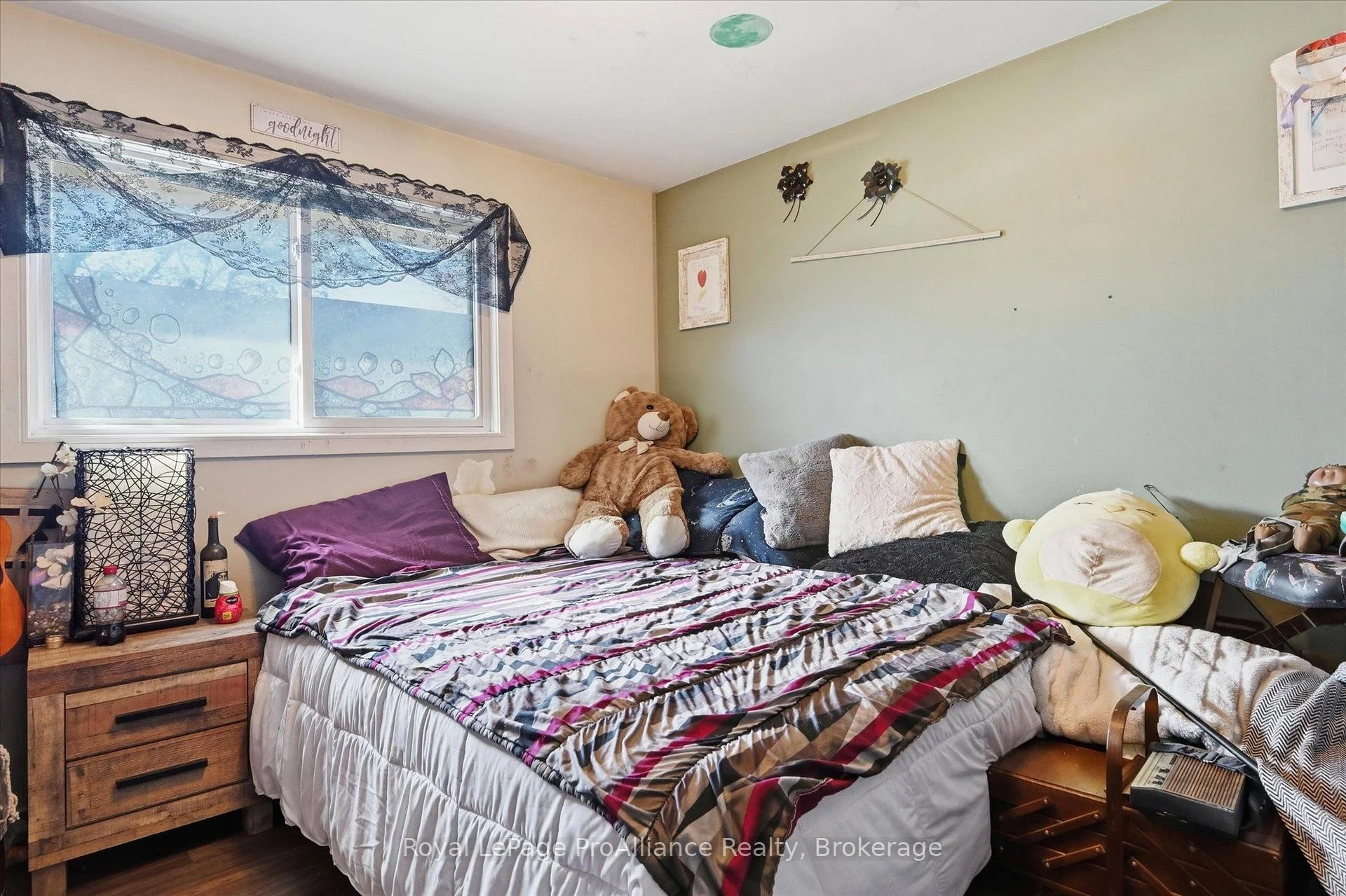 Photo 27 of 854 Barnardo Avenue, Peterborough, Northcrest Ward 5 — HOMEH