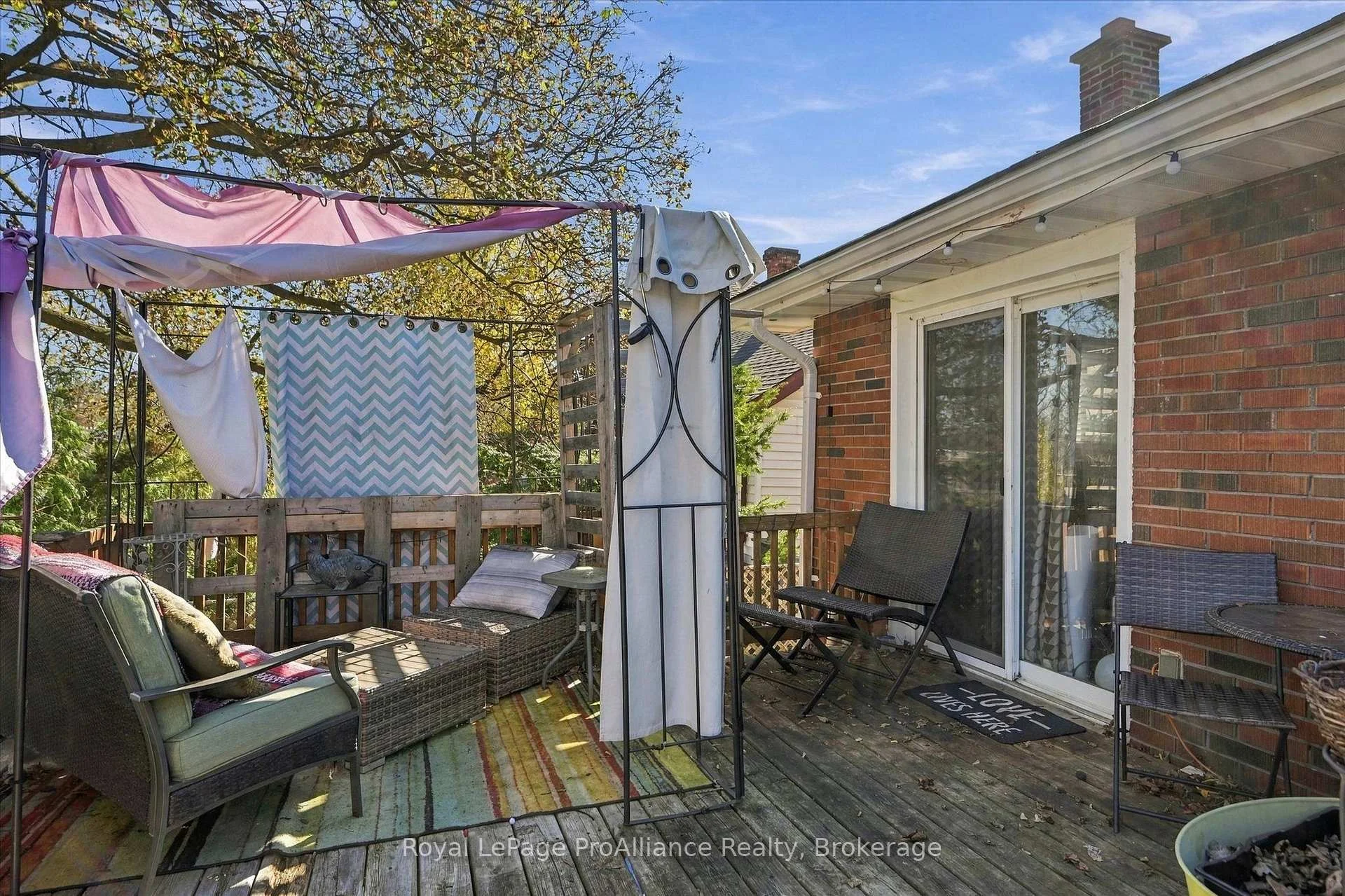 Photo 54 of 854 Barnardo Avenue, Peterborough, Northcrest Ward 5 — HOMEH