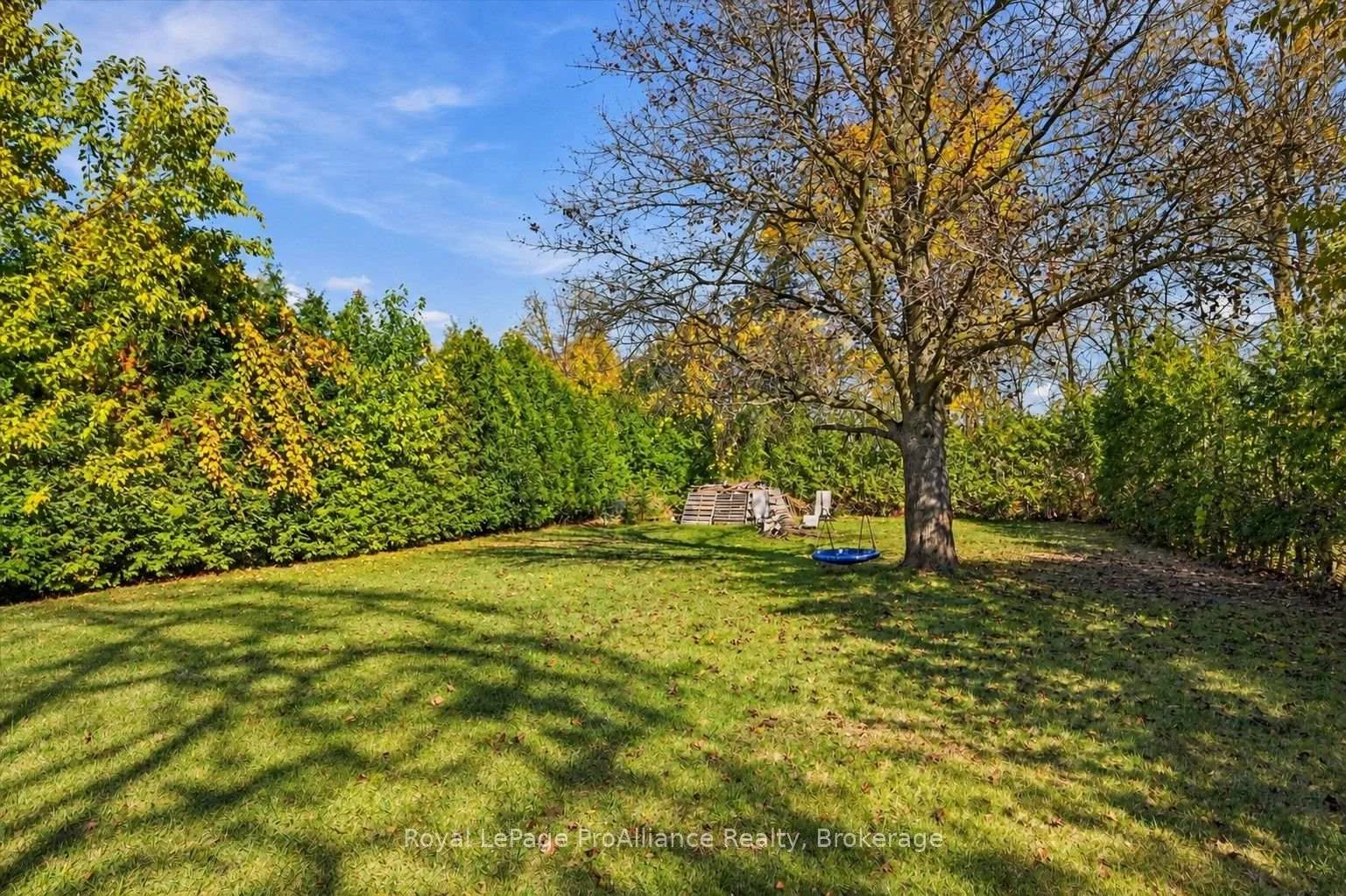 Photo 62 of 854 Barnardo Avenue, Peterborough, Northcrest Ward 5 — HOMEH