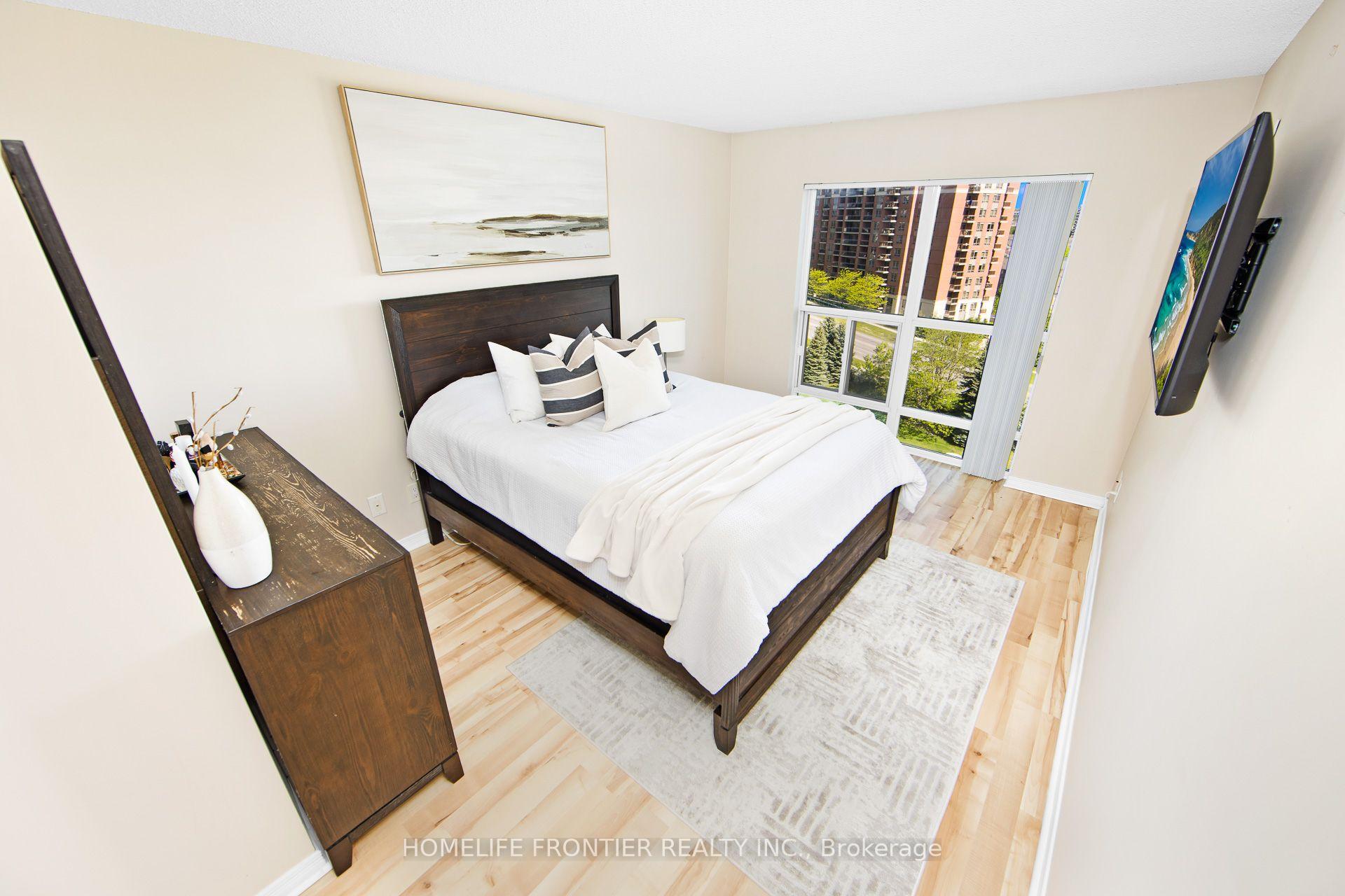 Photo 10 of Unit 1117, 185 Oneida Crescent, Richmond Hill, Langstaff — HOMEH