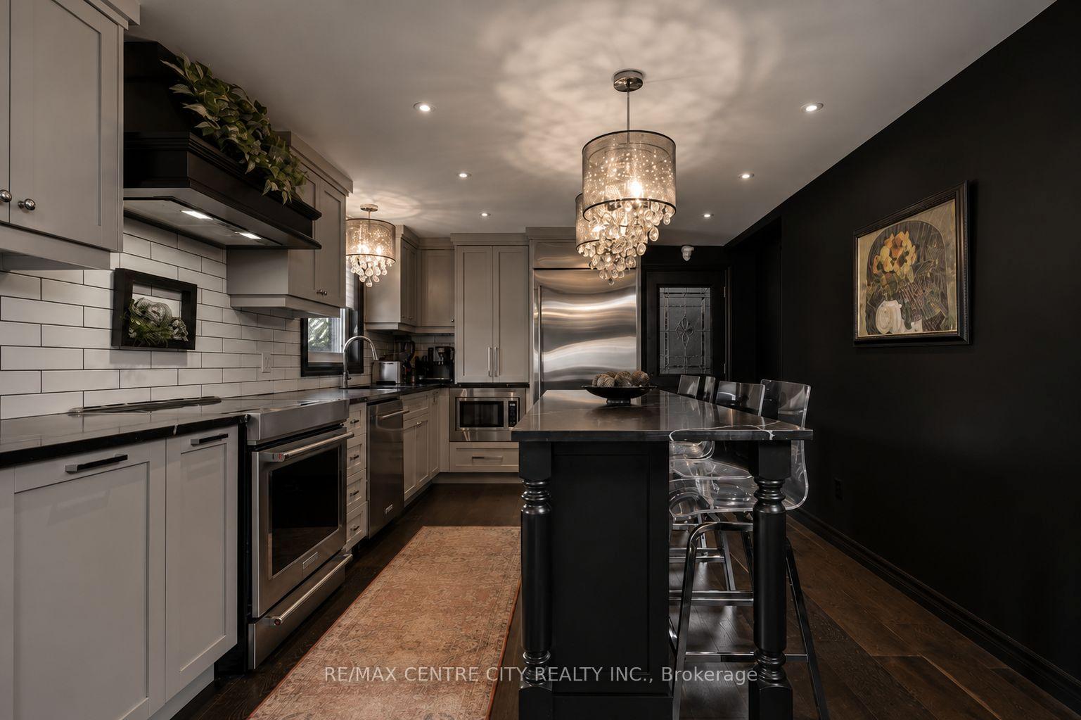 Photo 13 of 7 Northcrest Drive, London, North B — HOMEH